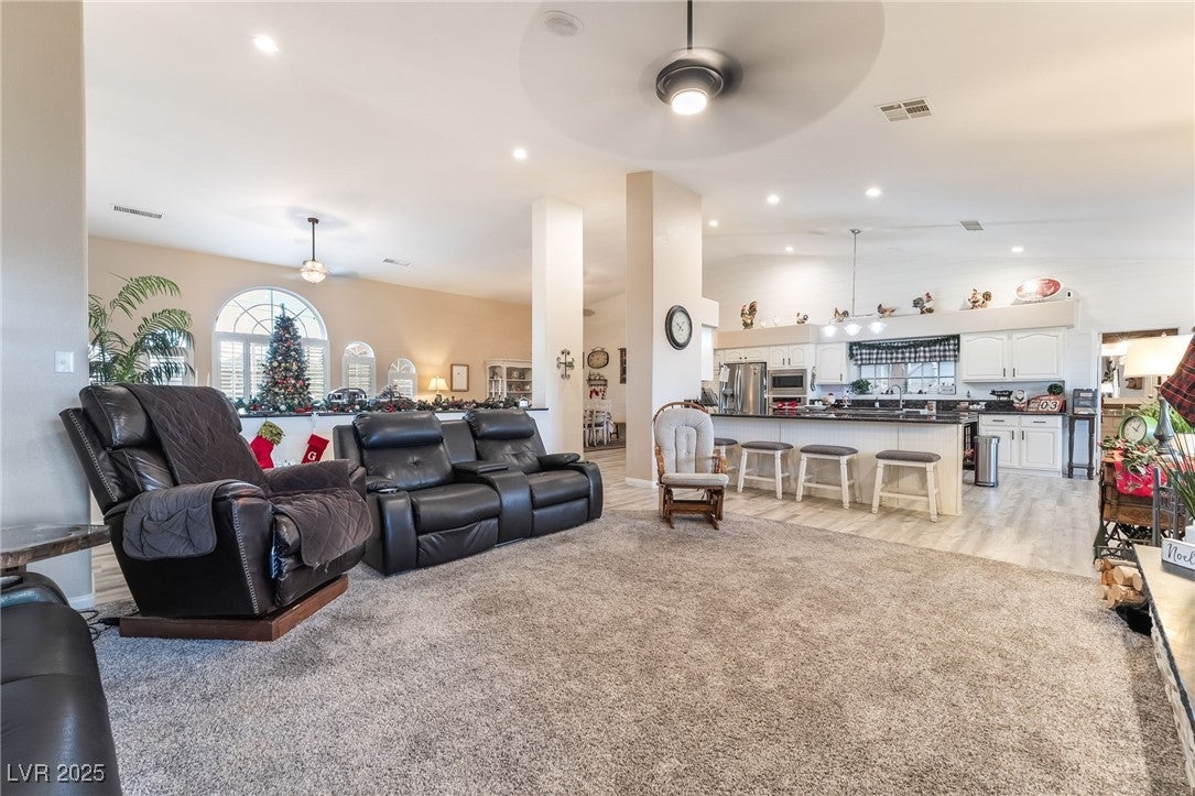 Henderson, Nevada, 89015, United States, 4 Bedrooms Bedrooms, ,3 BathroomsBathrooms,Residential,For Sale,2001549