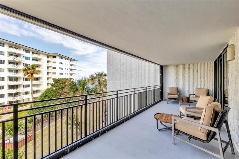 Hillsboro Beach, Florida, 33062, United States, 2 Bedrooms Bedrooms, ,3 BathroomsBathrooms,Residential,For Sale,1942268