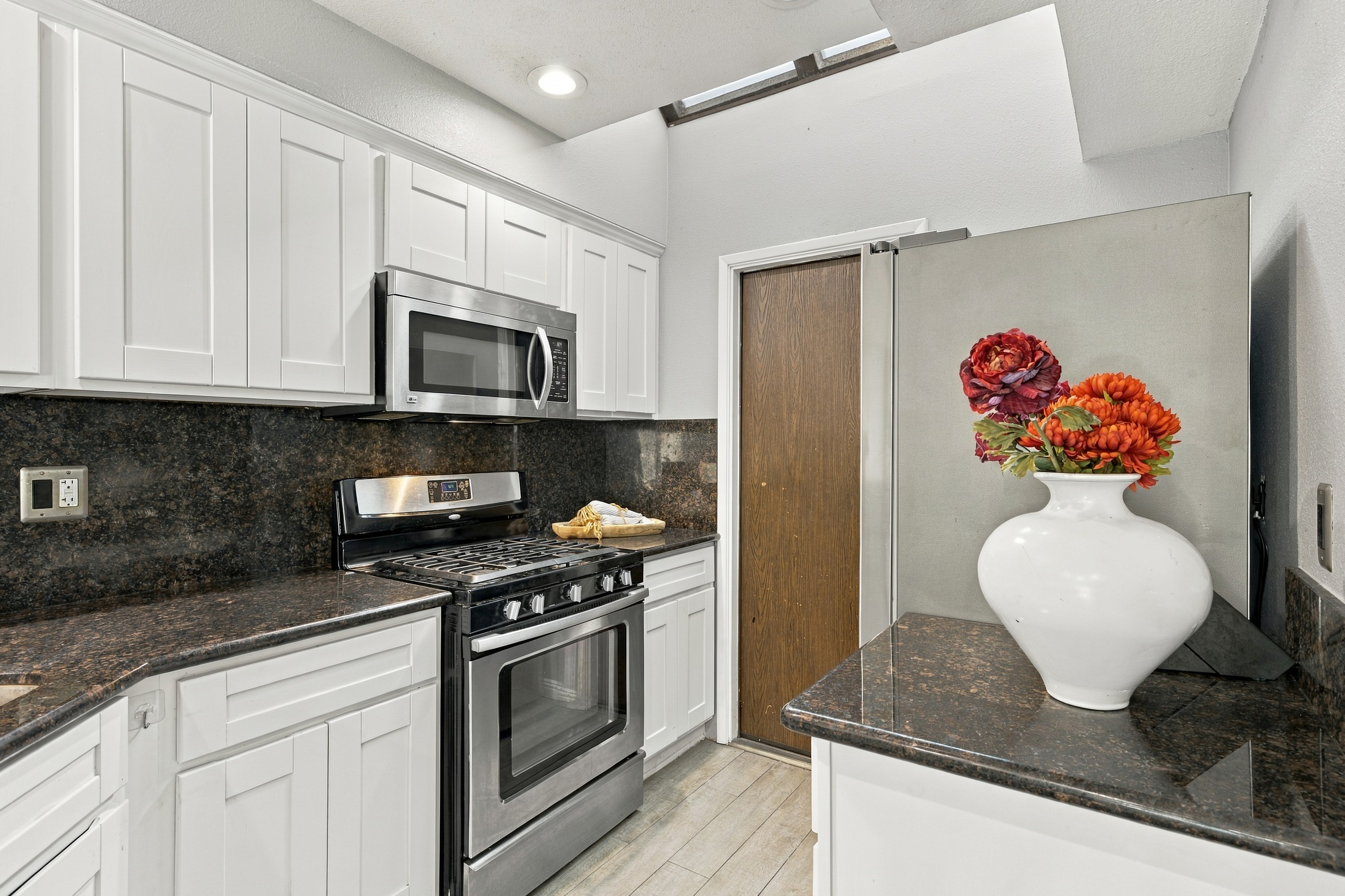  6750 Bertran Court, Citrus Heights, CA 95621 - 物件實景
