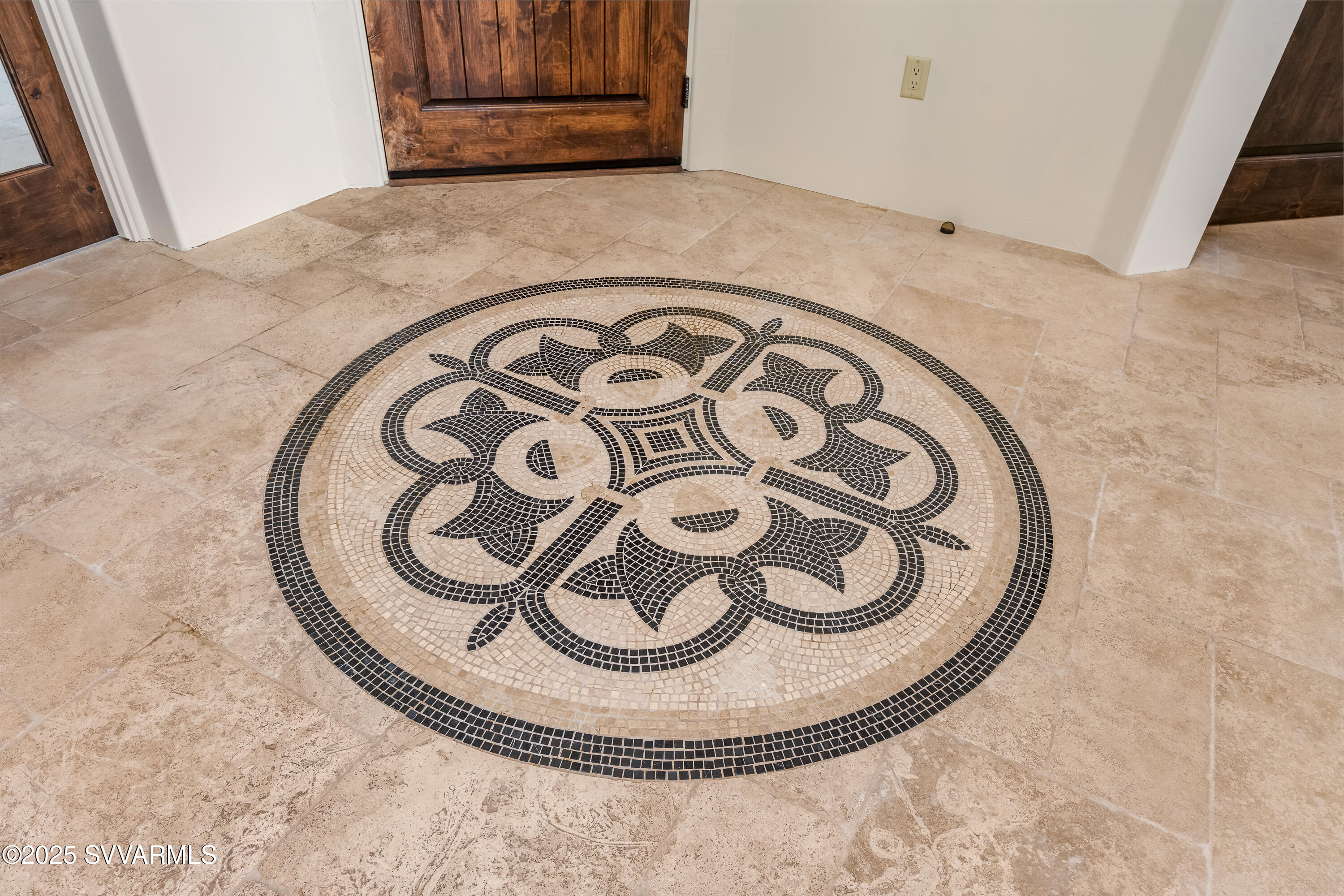 Sedona, Arizona, 86336, United States, 2 Bedrooms Bedrooms, ,2 BathroomsBathrooms,Residential,For Sale,1988219