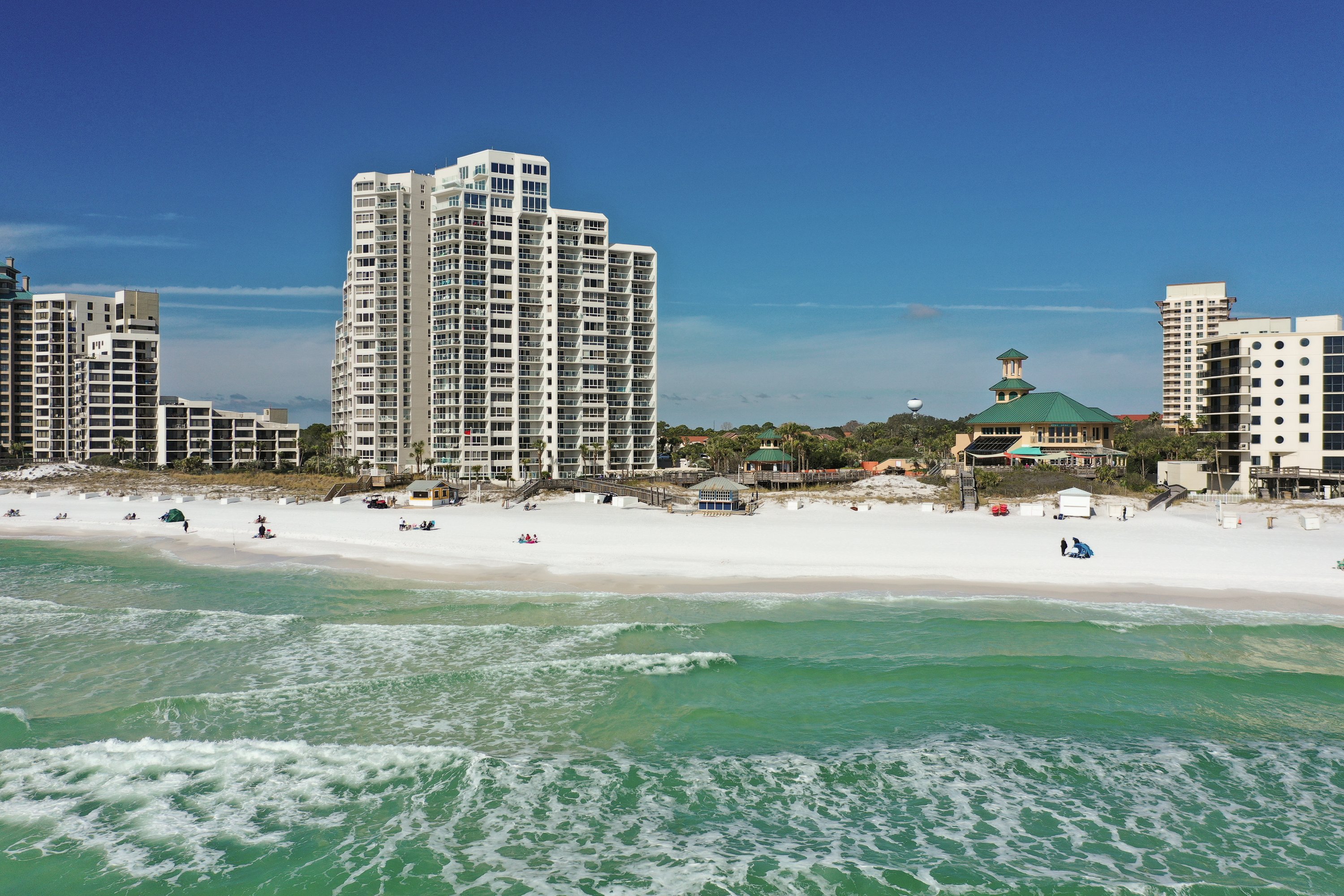  Contemporary Penthouse Retreat In Resort Community - 物件實景