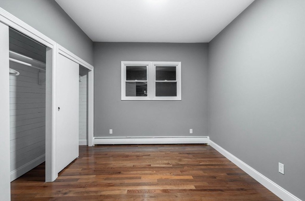 Fall River, Massachusetts, 02724, United States, 9 Bedrooms Bedrooms, ,3 BathroomsBathrooms,Residential,For Sale,1876927