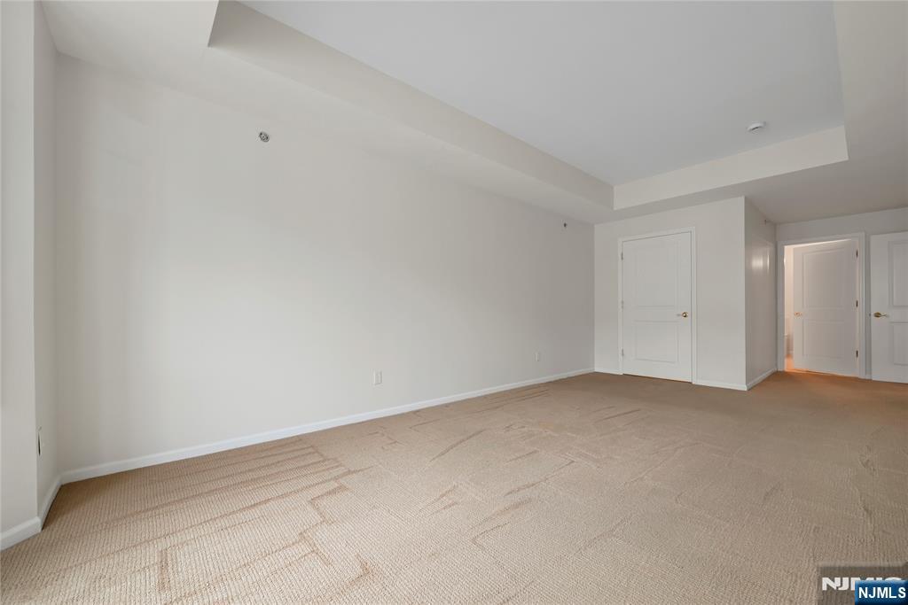 Rochelle Park, New Jersey, 07662, United States, 2 Bedrooms Bedrooms, ,3 BathroomsBathrooms,Residential,For Sale,1906079