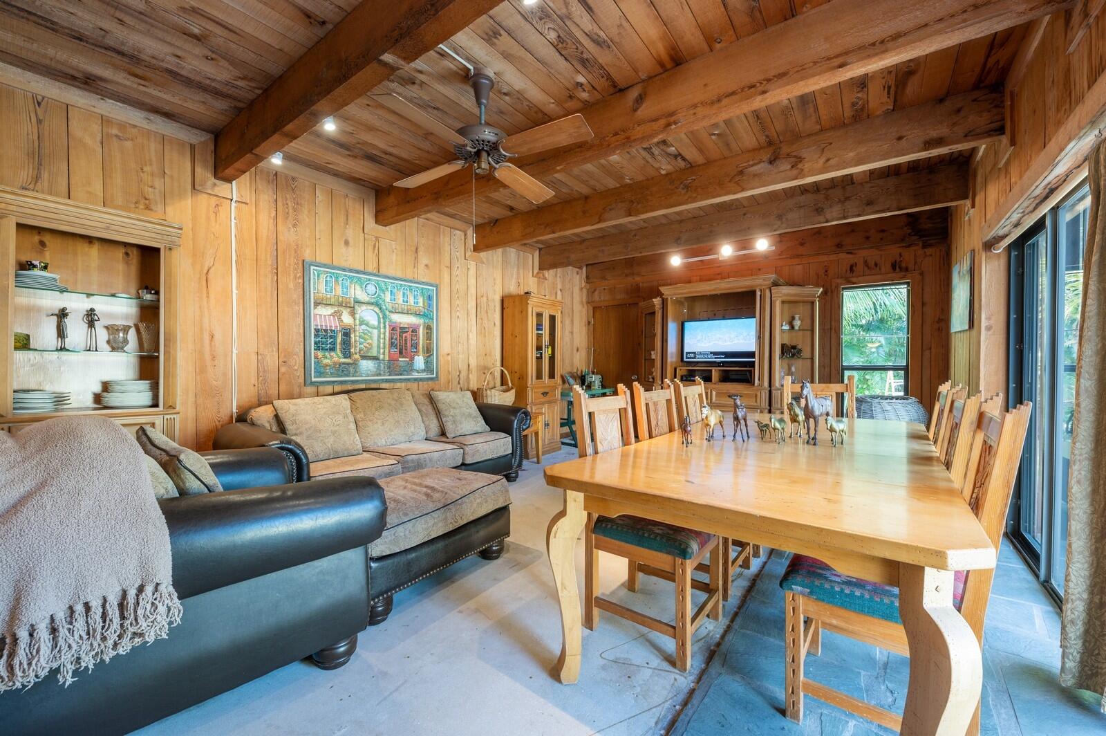 Haverhill, Florida, 33415, United States, 4 Bedrooms Bedrooms, ,4 BathroomsBathrooms,Residential,For Sale,1848793