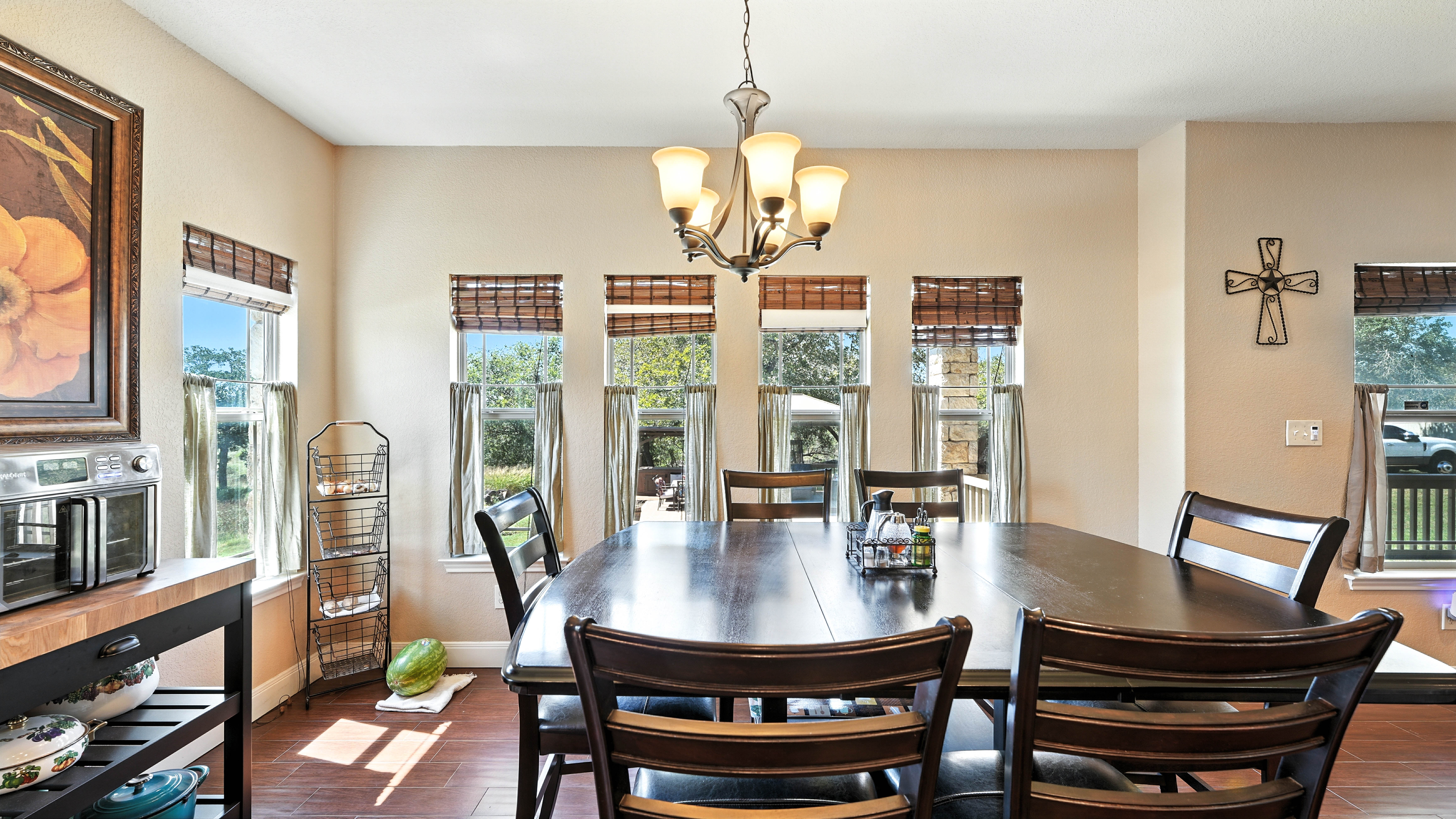 Floresville, Texas, 78114, United States, 3 Bedrooms Bedrooms, ,2 BathroomsBathrooms,Residential,For Sale,1978847