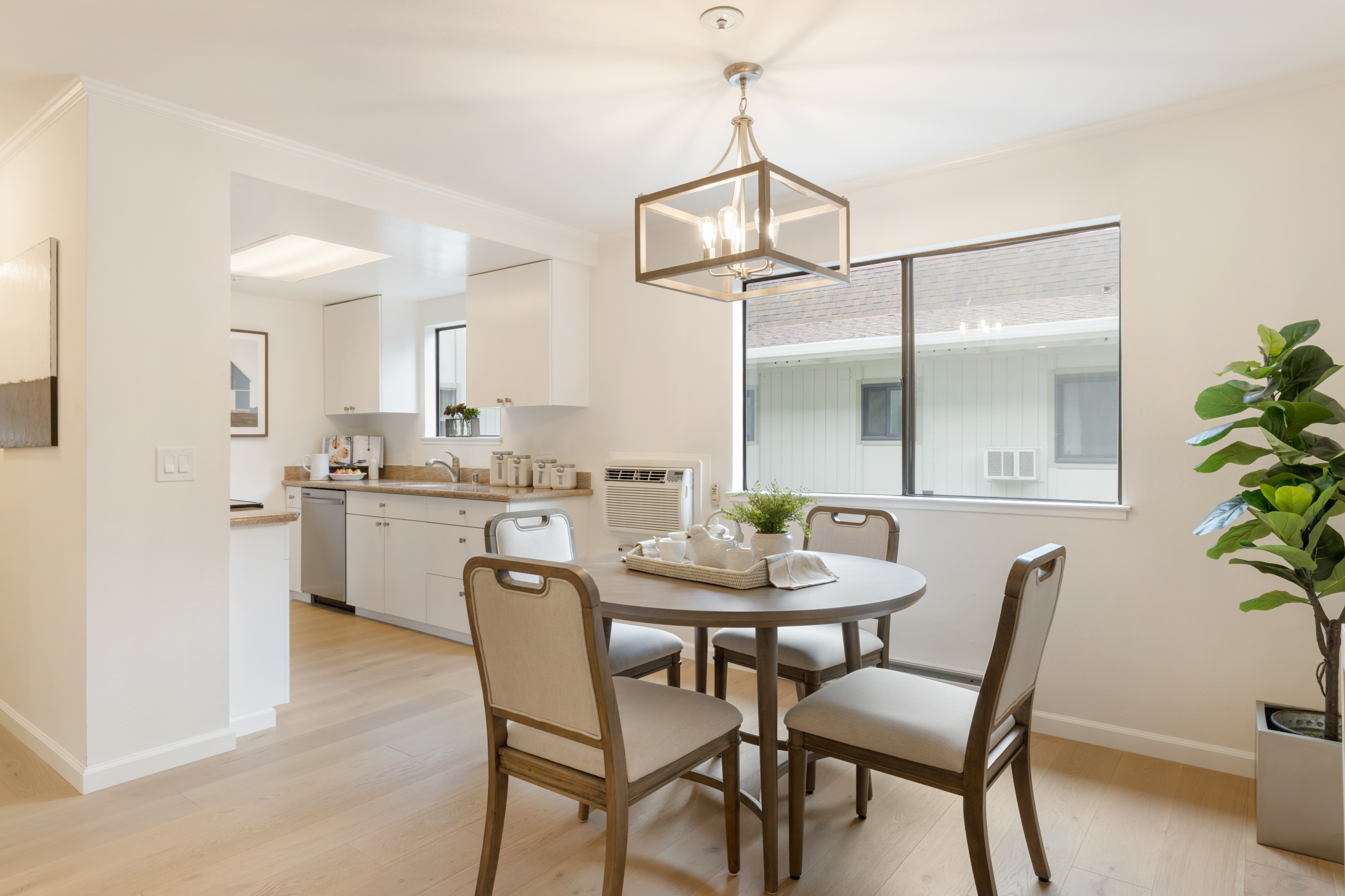  Updated Condo In Prime Los Altos Cul de Sac Location - 物件實景