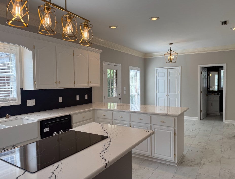 Dothan, Alabama, 36303, United States, 5 Bedrooms Bedrooms, ,4 BathroomsBathrooms,Residential,For Sale,1907801