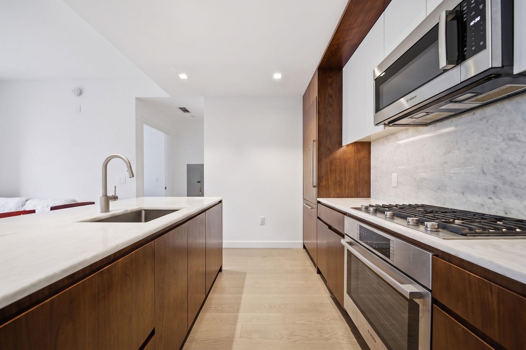  75 Park Lane South, Jc, Downtown, NJ, 07310 - 物件實景