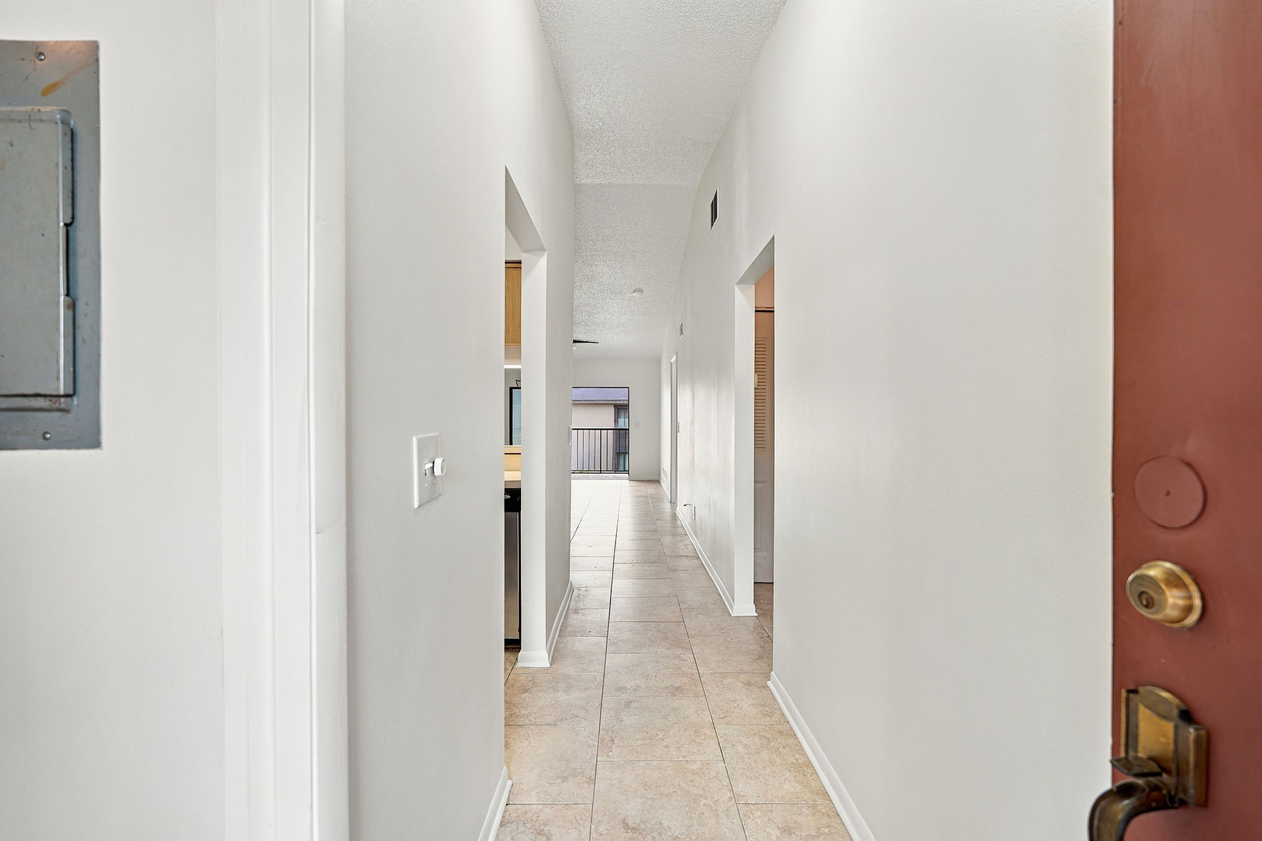  TRAFALGAR SQUARE CONDO - 物件實景