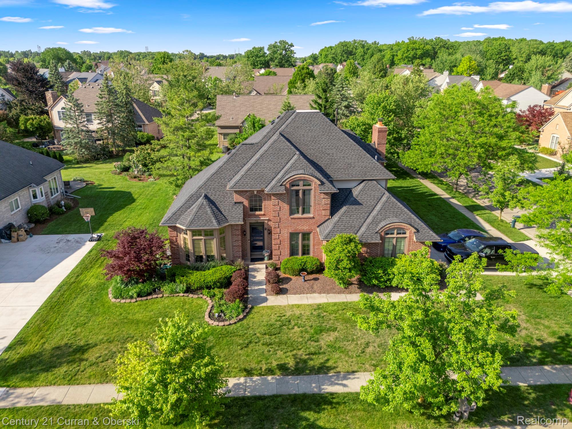 Canton Charter Township, Michigan, 48188, United States, 4 Bedrooms Bedrooms, ,4 BathroomsBathrooms,Residential,For Sale,2049400