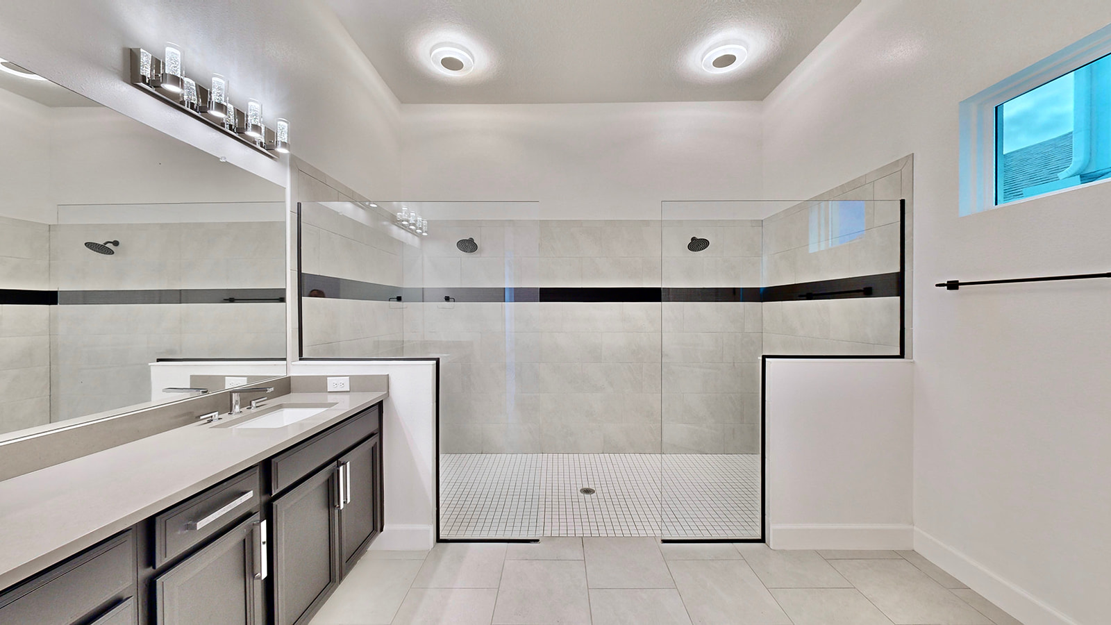 Apollo Beach, Florida, 33572, United States, 4 Bedrooms Bedrooms, ,4 BathroomsBathrooms,Residential,For Sale,1876740