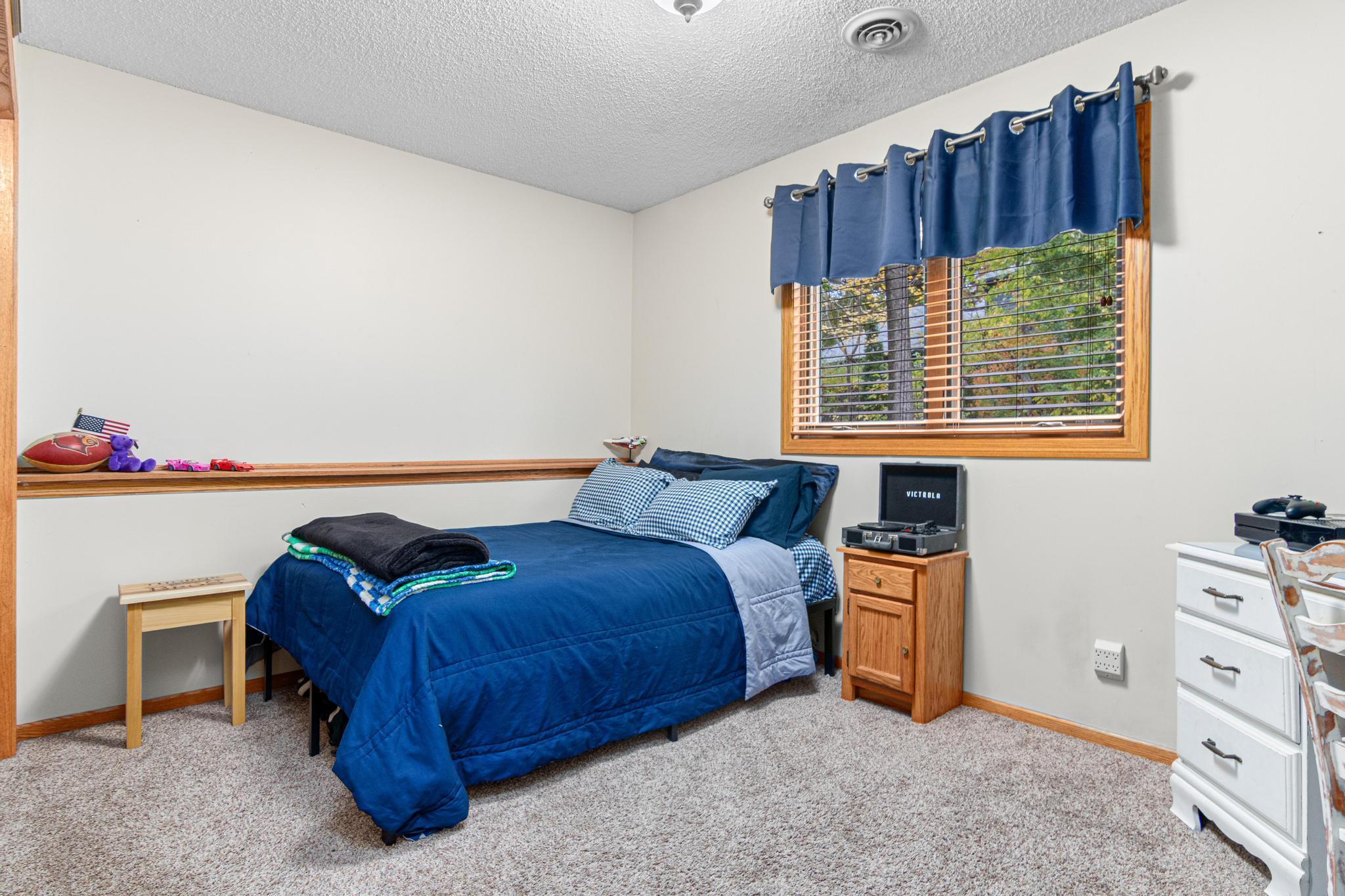 Forest Lake, Minnesota, 55025, United States, 5 Bedrooms Bedrooms, ,3 BathroomsBathrooms,Residential,For Sale,1991173