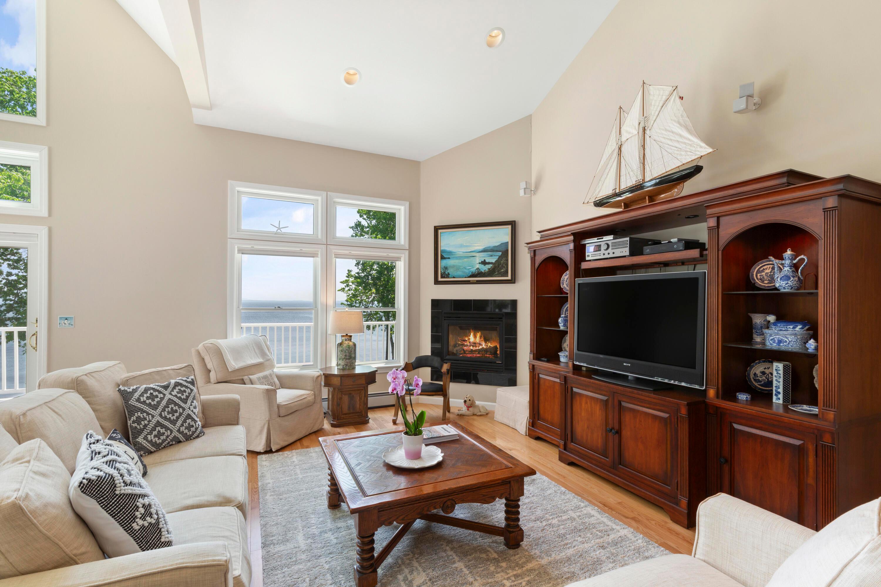  155 Bayside Drive - 物件實景