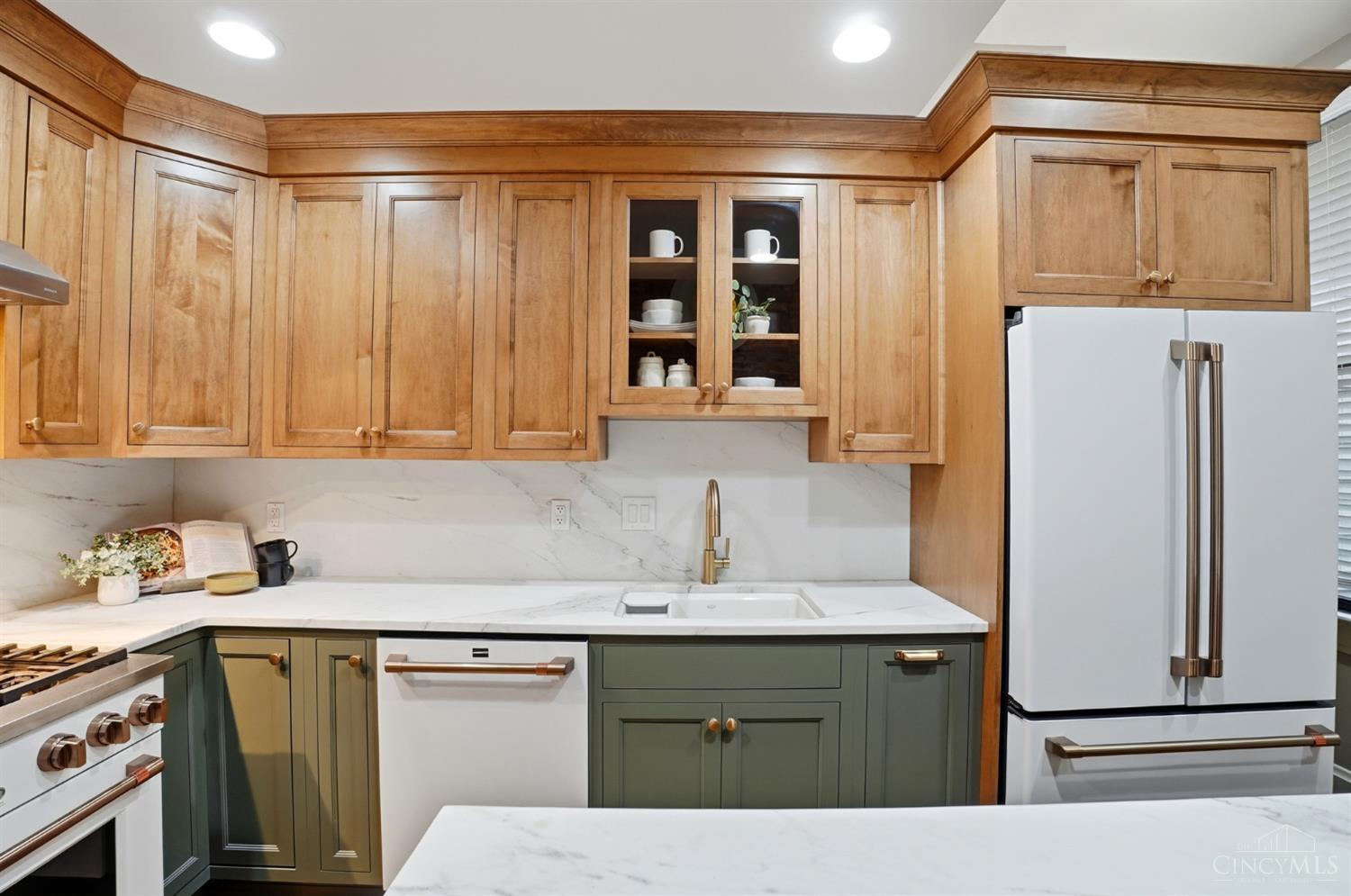 Cincinnati, Ohio, 45202, United States, 3 Bedrooms Bedrooms, ,2 BathroomsBathrooms,Residential,For Sale,2002925