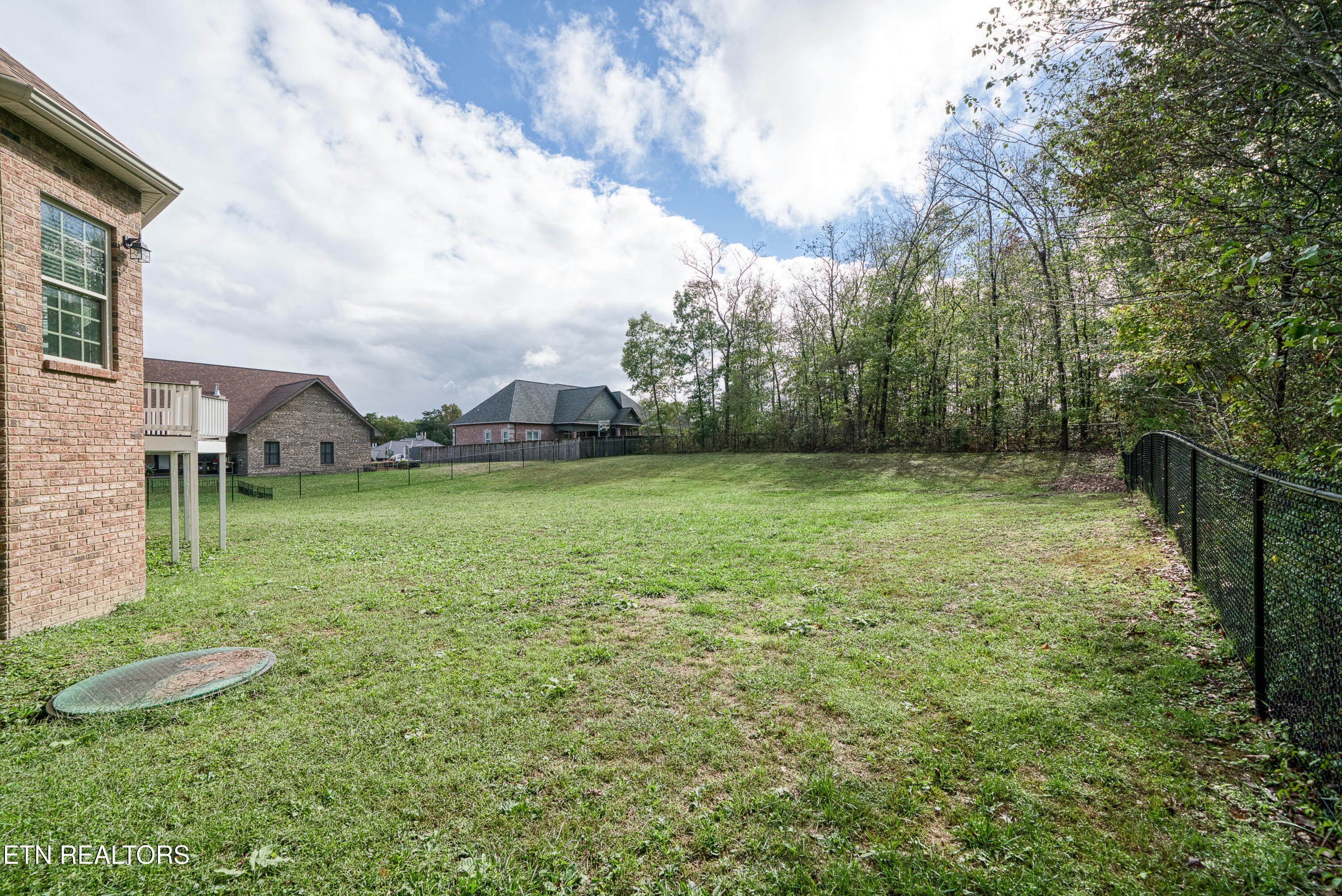 39 N Riverview Ln., Crossville, Tennessee, 38555, United States, 5 Bedrooms Bedrooms, ,5 BathroomsBathrooms,Residential,For Sale,39 N Riverview Ln.,1654091