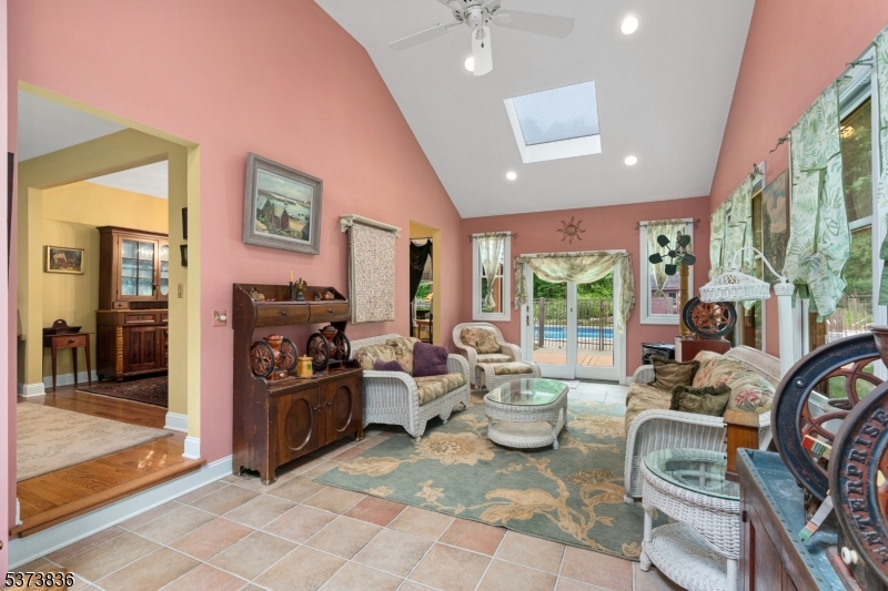 Hardyston Township, New Jersey, 07460, United States, 4 Bedrooms Bedrooms, ,4 BathroomsBathrooms,Residential,For Sale,1900804