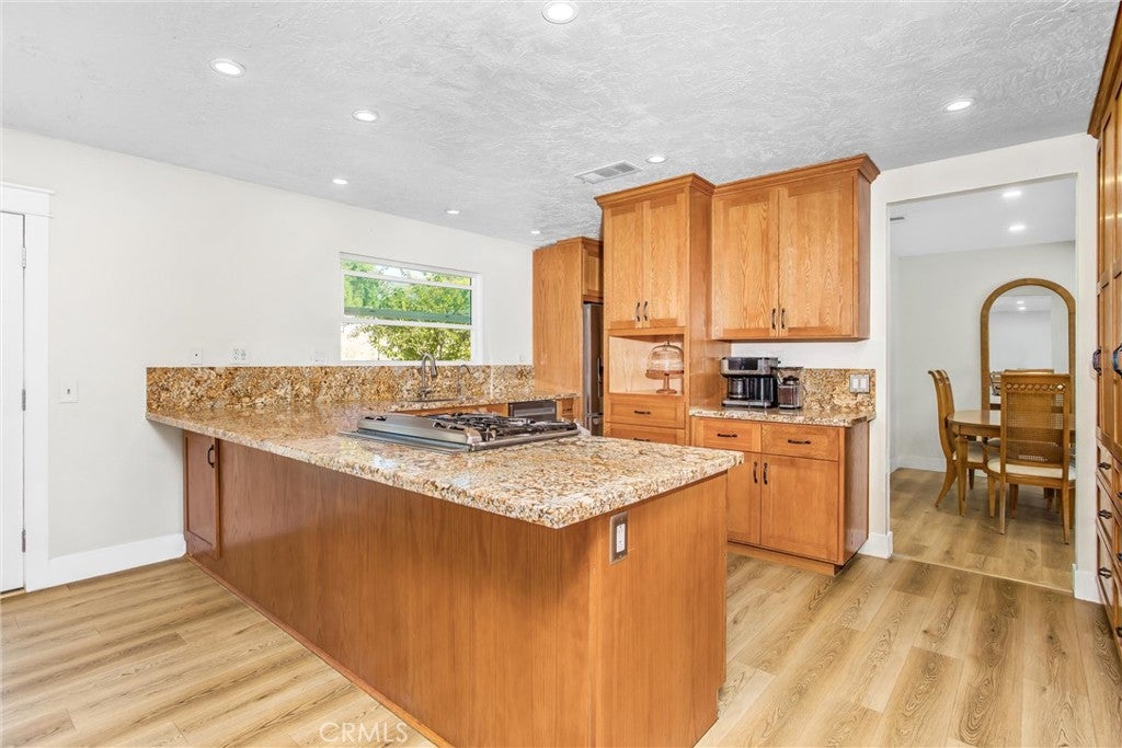 Yucaipa, California, 92399, United States, 7 Bedrooms Bedrooms, ,5 BathroomsBathrooms,Residential,For Sale,1975873