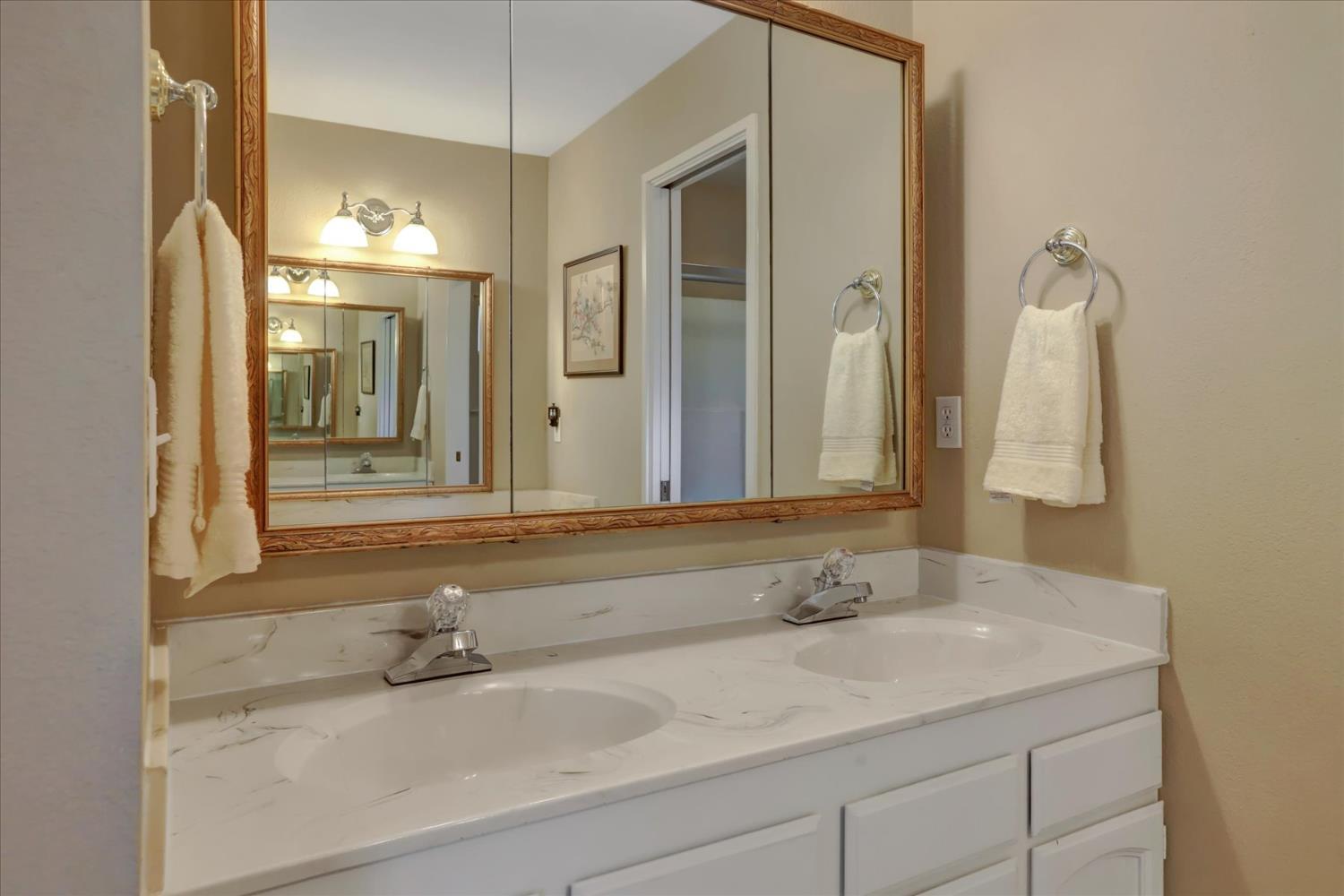 Penn Valley, California, 95946, United States, 3 Bedrooms Bedrooms, ,3 BathroomsBathrooms,Residential,For Sale,2000510