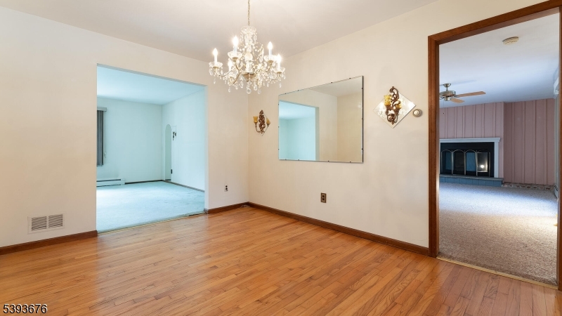 Kingwood Twp., New Jersey, 08867, United States, 3 Bedrooms Bedrooms, ,2 BathroomsBathrooms,Residential,For Sale,1988305