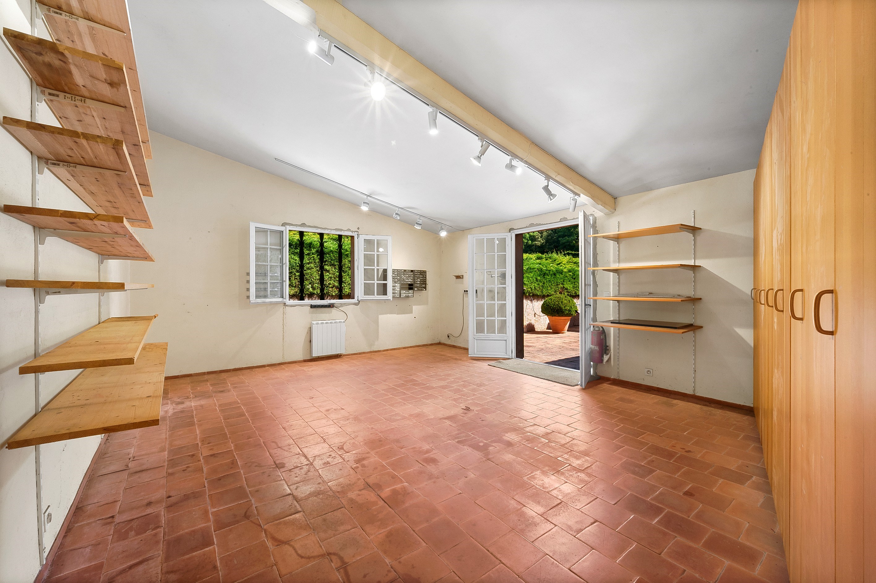  Exceptional Property with an olive grove and pool – Renovated 18th-Century Mill - 物件實景