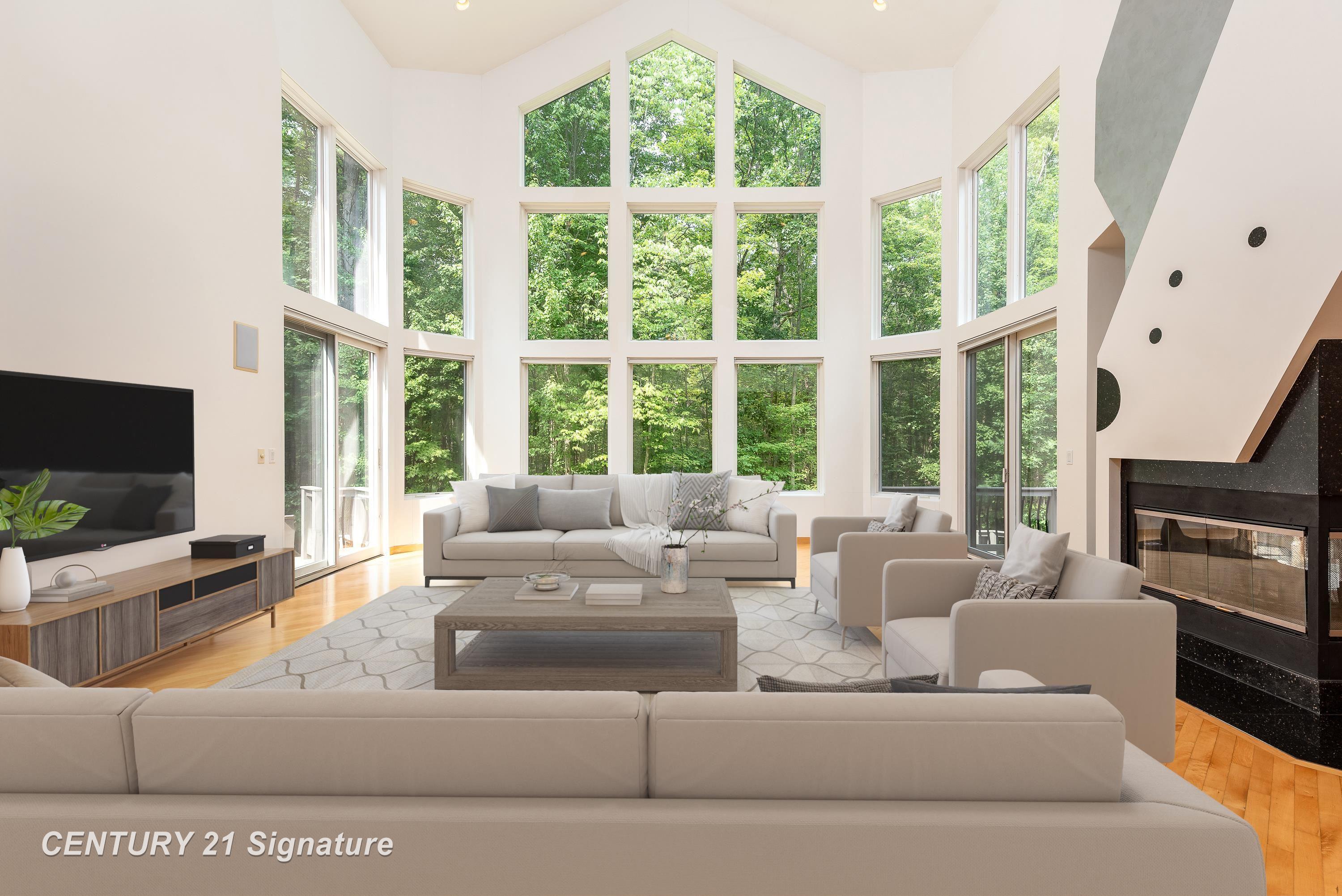 Midland, Michigan, 48642, United States, 4 Bedrooms Bedrooms, ,5 BathroomsBathrooms,Residential,For Sale,2019311