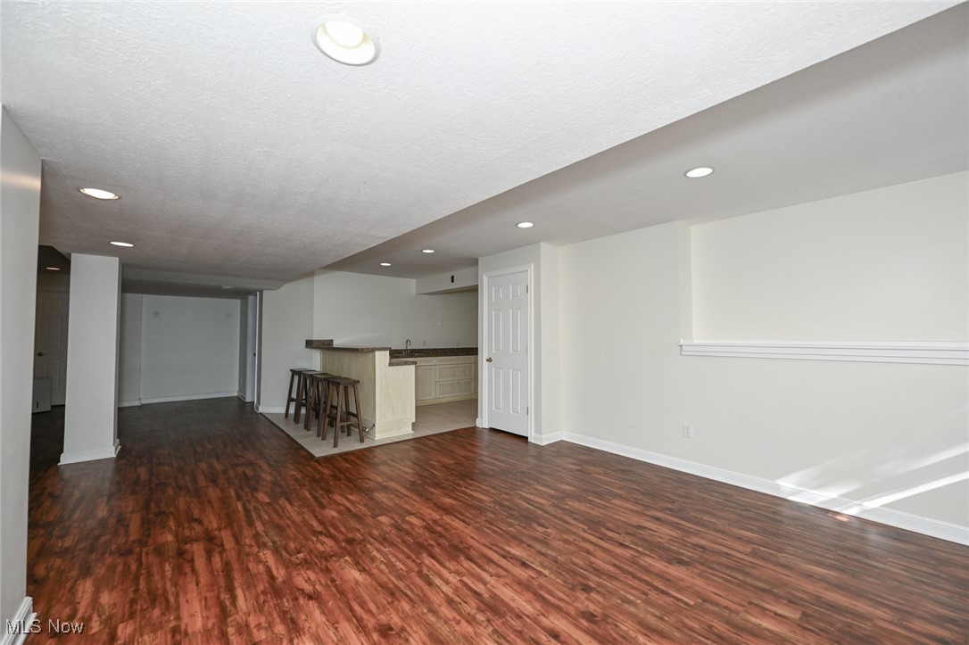 Aurora, Ohio, 44202, United States, 4 Bedrooms Bedrooms, ,4 BathroomsBathrooms,Residential,For Sale,1932632