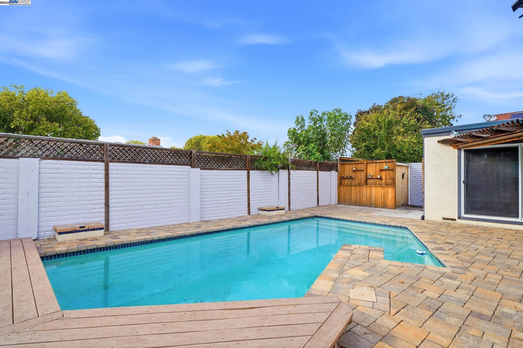 Livermore, California, 94551, United States, 3 Bedrooms Bedrooms, ,2 BathroomsBathrooms,Residential,For Sale,1992921