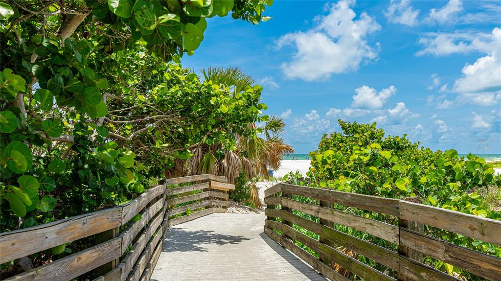 Sarasota, Florida, 34240, United States, 4 Bedrooms Bedrooms, ,4 BathroomsBathrooms,Residential,For Sale,1987779