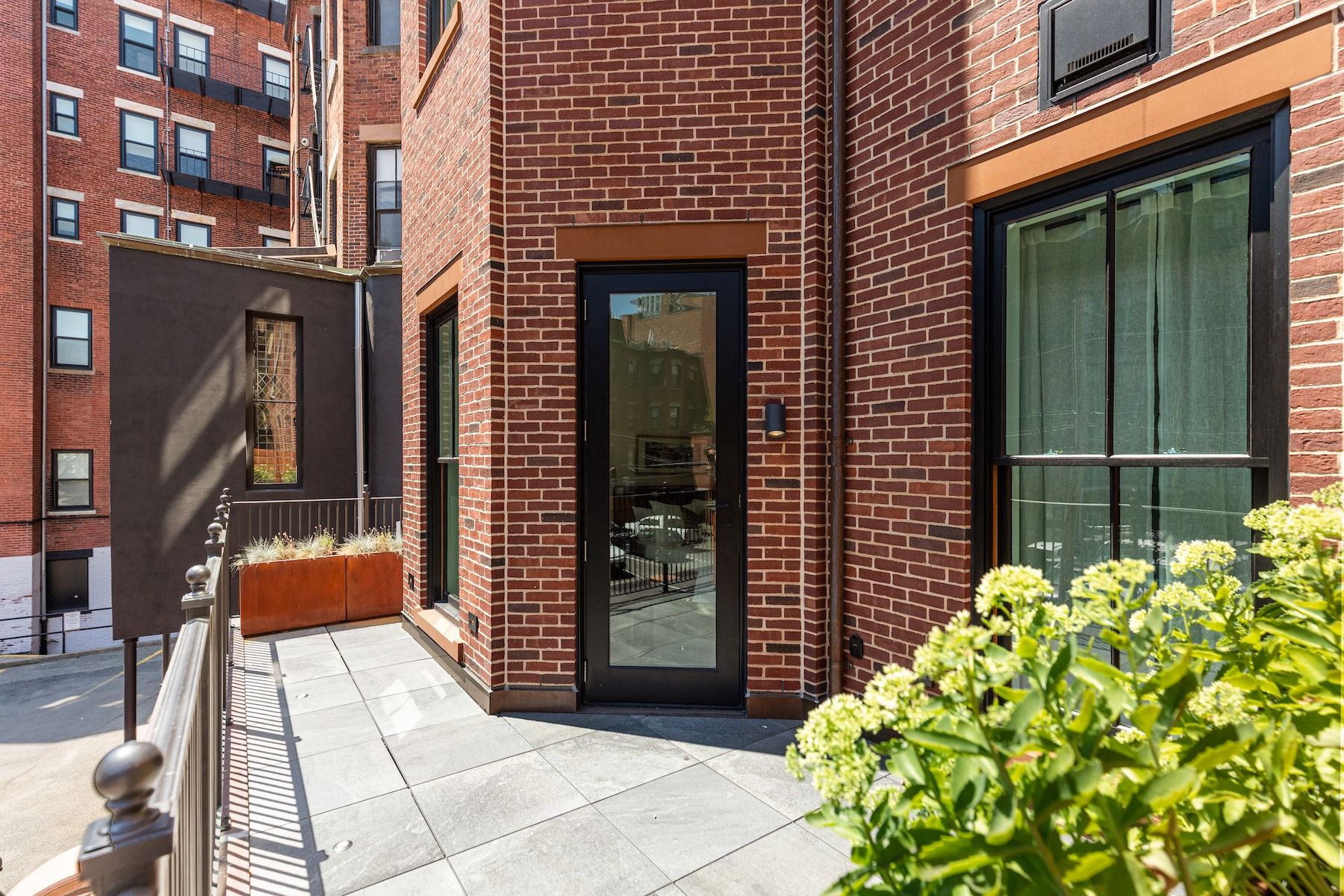  260-262 Commonwealth Avenue, Boston, MA, 02116 - 物件實景