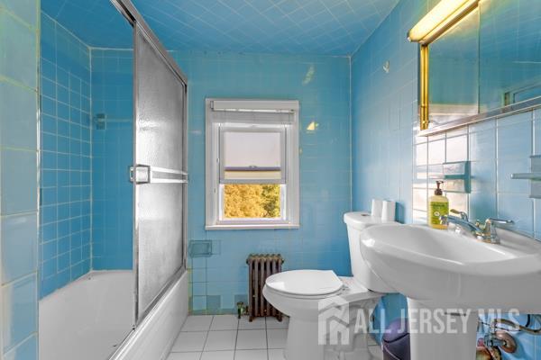 Sayreville, New Jersey, 08879, United States, 4 Bedrooms Bedrooms, ,3 BathroomsBathrooms,Residential,For Sale,1917662