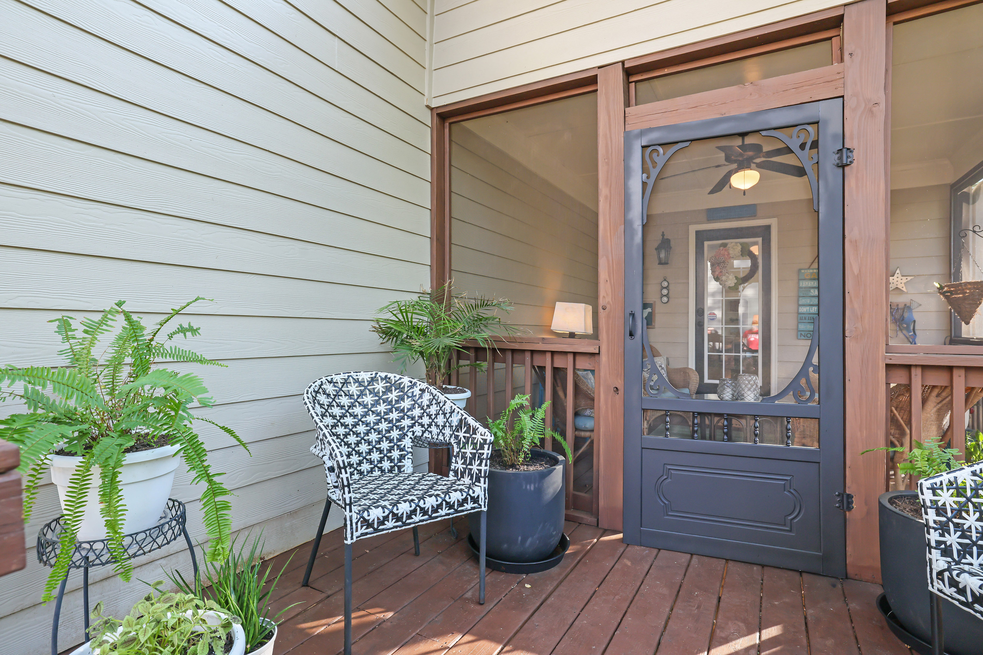  Classic Beauty in Amenity-rich Parkstone Community - 物件實景