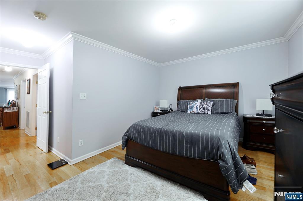 Harrison, New Jersey, 07029, United States, 5 Bedrooms Bedrooms, ,5 BathroomsBathrooms,Residential,For Sale,1985698