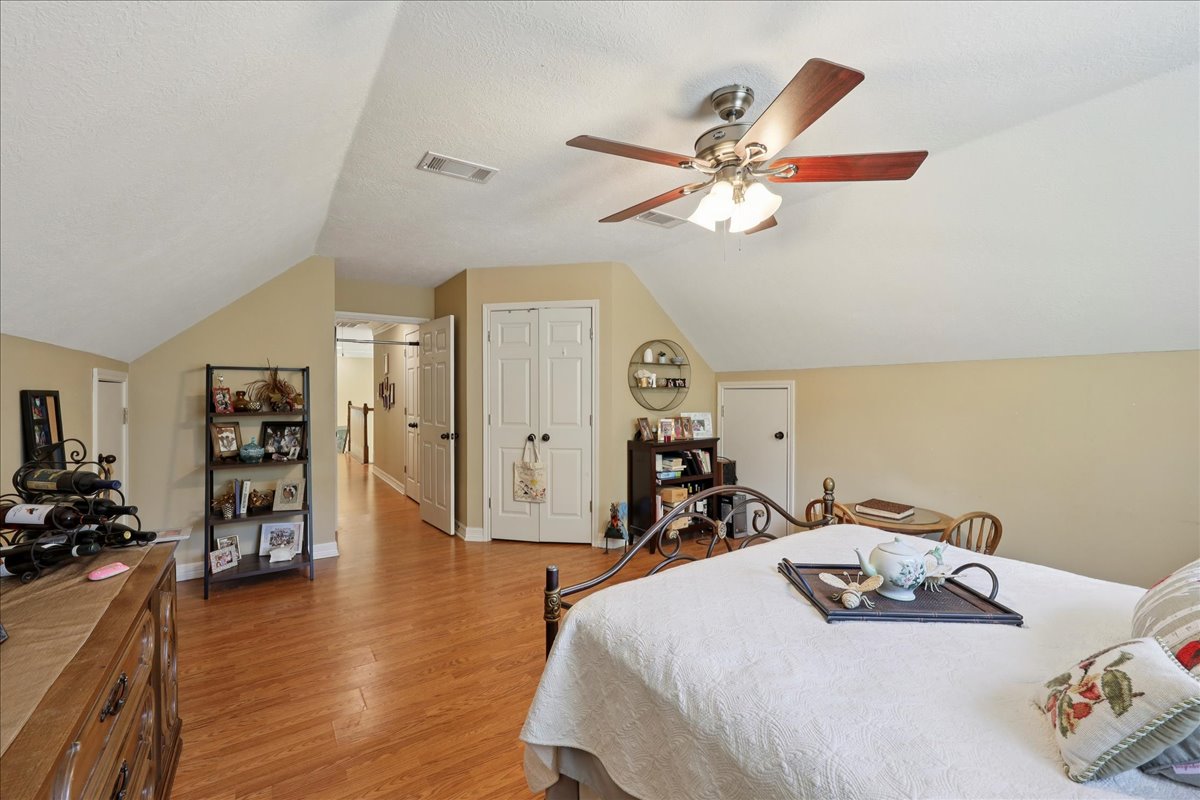 Kountze, Texas, 77625, United States, 5 Bedrooms Bedrooms, ,4 BathroomsBathrooms,Residential,For Sale,1903707