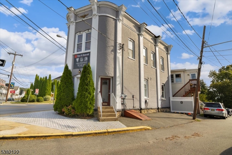 Rockaway Boro, New Jersey, 07866-3003, United States, 2 Bedrooms Bedrooms, ,Residential,For Sale,1936979