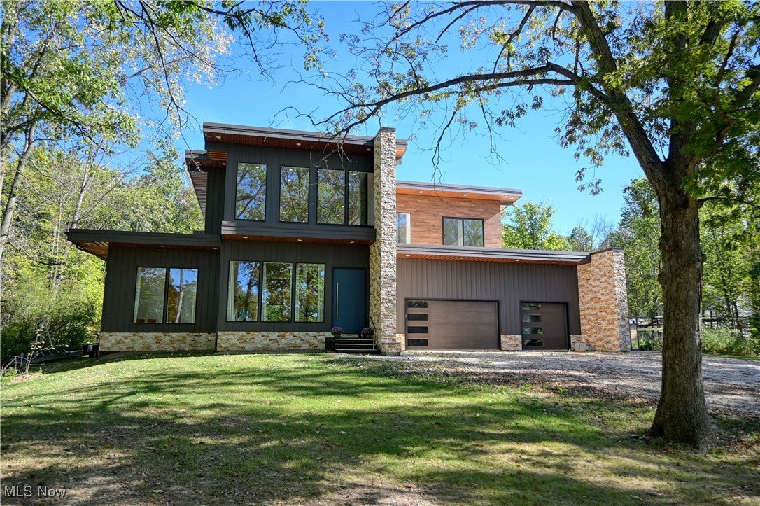 Medina, Ohio, 44256, United States, 5 Bedrooms Bedrooms, ,5 BathroomsBathrooms,Residential,For Sale,1976379