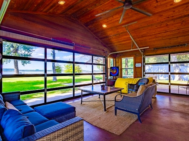 Possum Kingdom Lake, Texas, 76449, United States, 3 Bedrooms Bedrooms, ,2 BathroomsBathrooms,Residential,For Sale,1976028