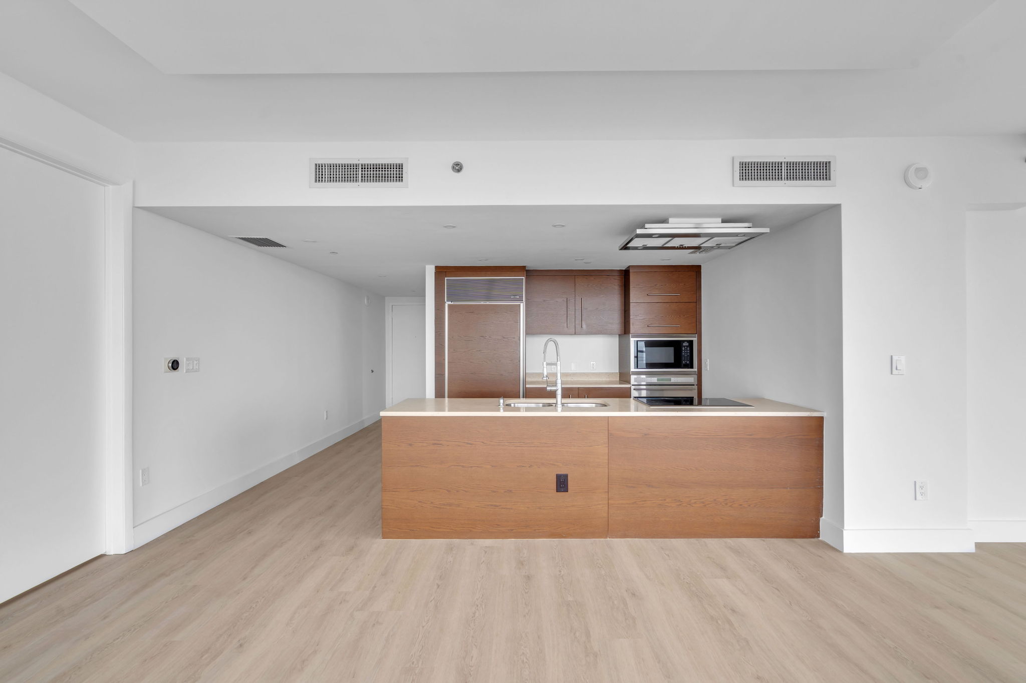  495 Brickell Ave, Miami, FL, 33131 - 物件實景