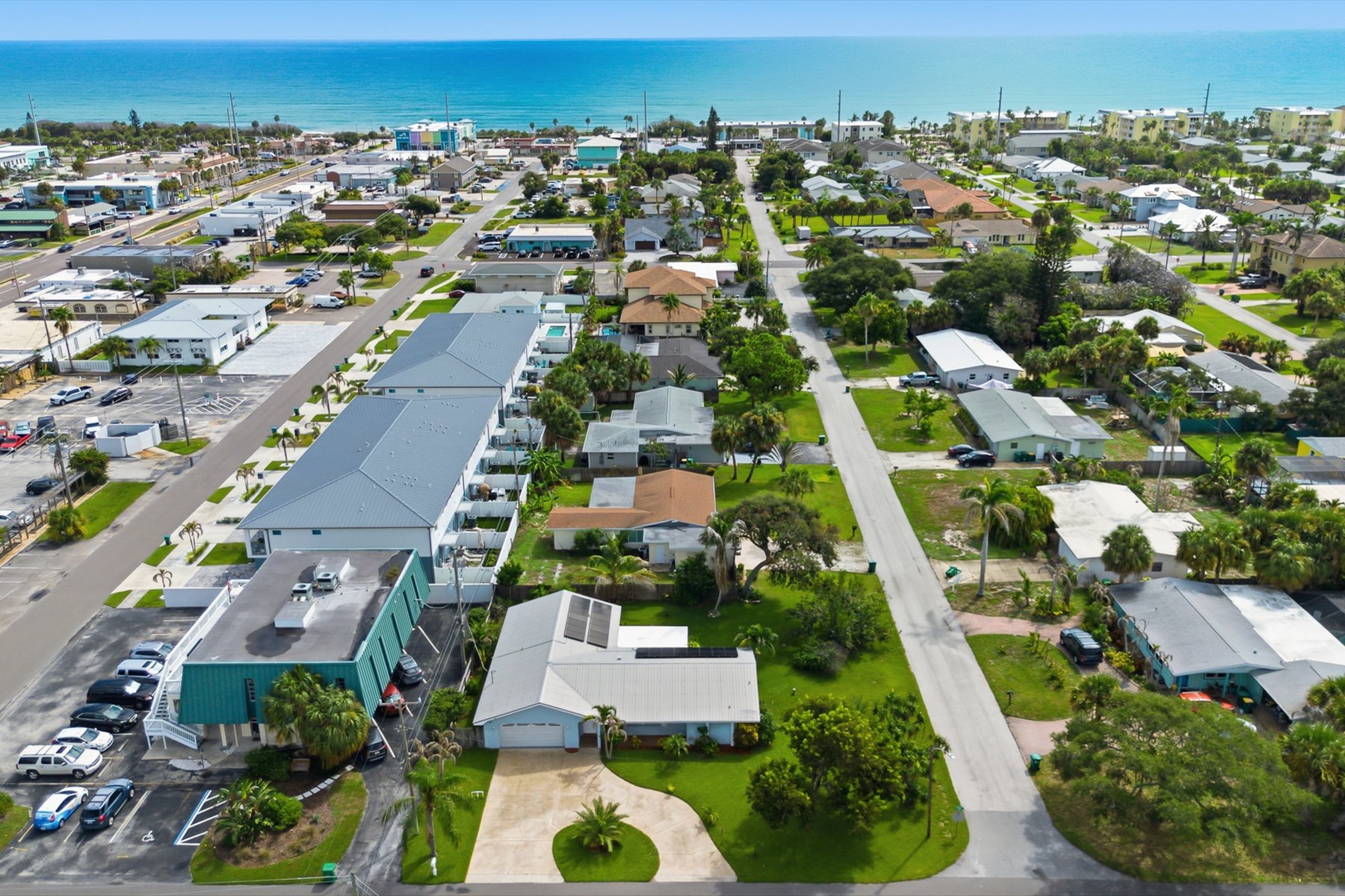  207 S Palm Avenue, Indialantic, FL, 32903 - 物件實景
