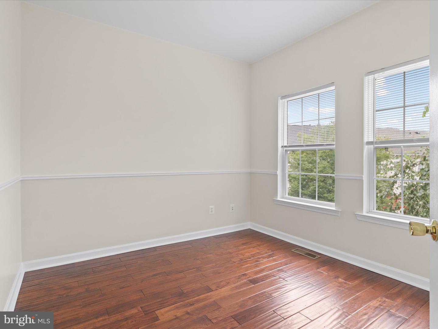 Alexandria, Virginia, 22306, United States, 3 Bedrooms Bedrooms, ,4 BathroomsBathrooms,Residential,For Sale,1989566