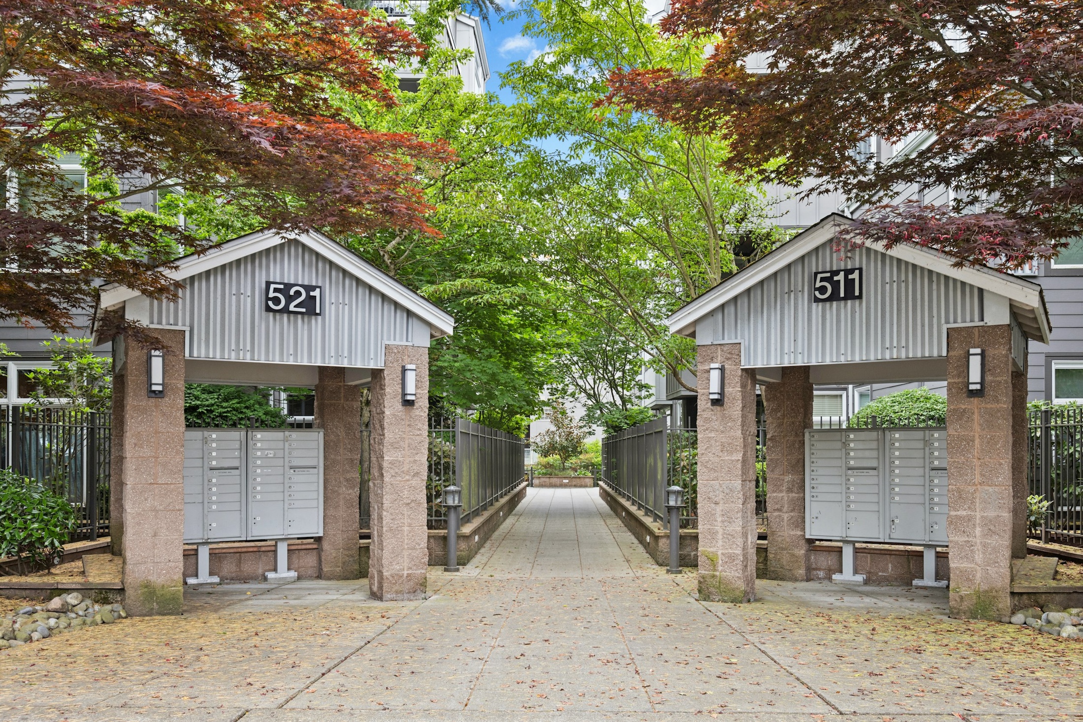  Excellent Kirkland Location - 物件實景