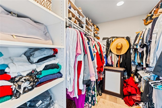 Mission Viejo, California, 92691, United States, 4 Bedrooms Bedrooms, ,2 BathroomsBathrooms,Residential,For Sale,1987025