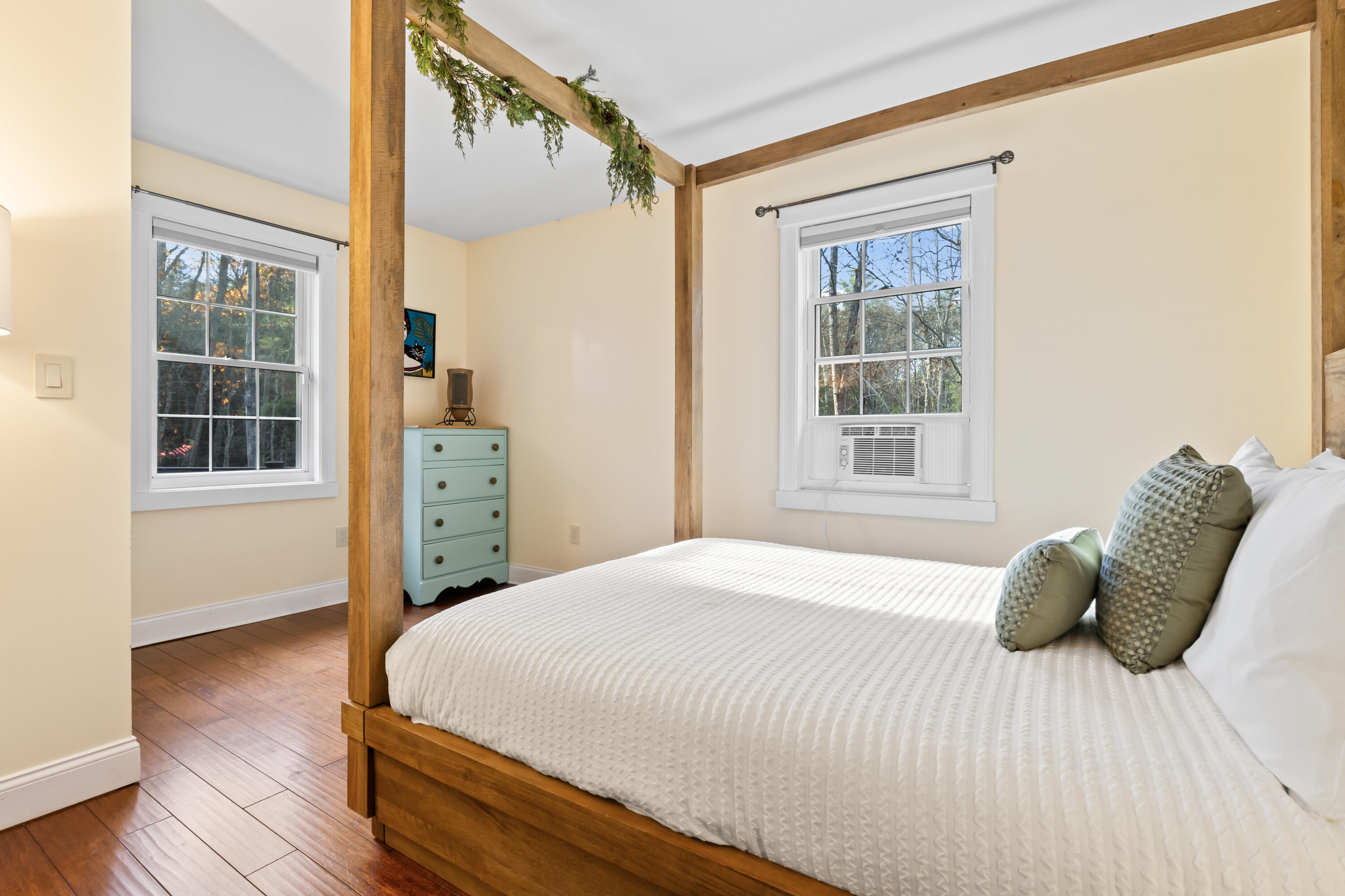 Ogunquit, Maine, 03907, United States, ,4 BathroomsBathrooms,Residential,For Sale,1830801