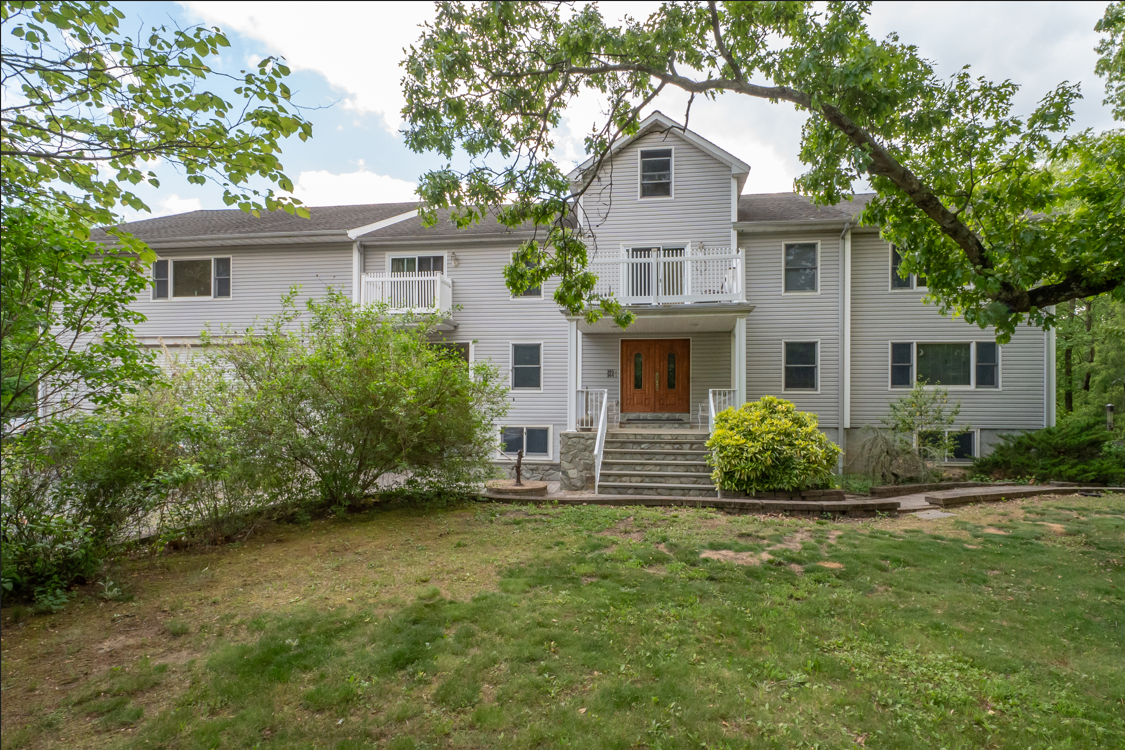 1215 - Old Bridge, New Jersey, 08857, United States, 4 Bedrooms Bedrooms, ,4 BathroomsBathrooms,Residential,For Sale,1810573