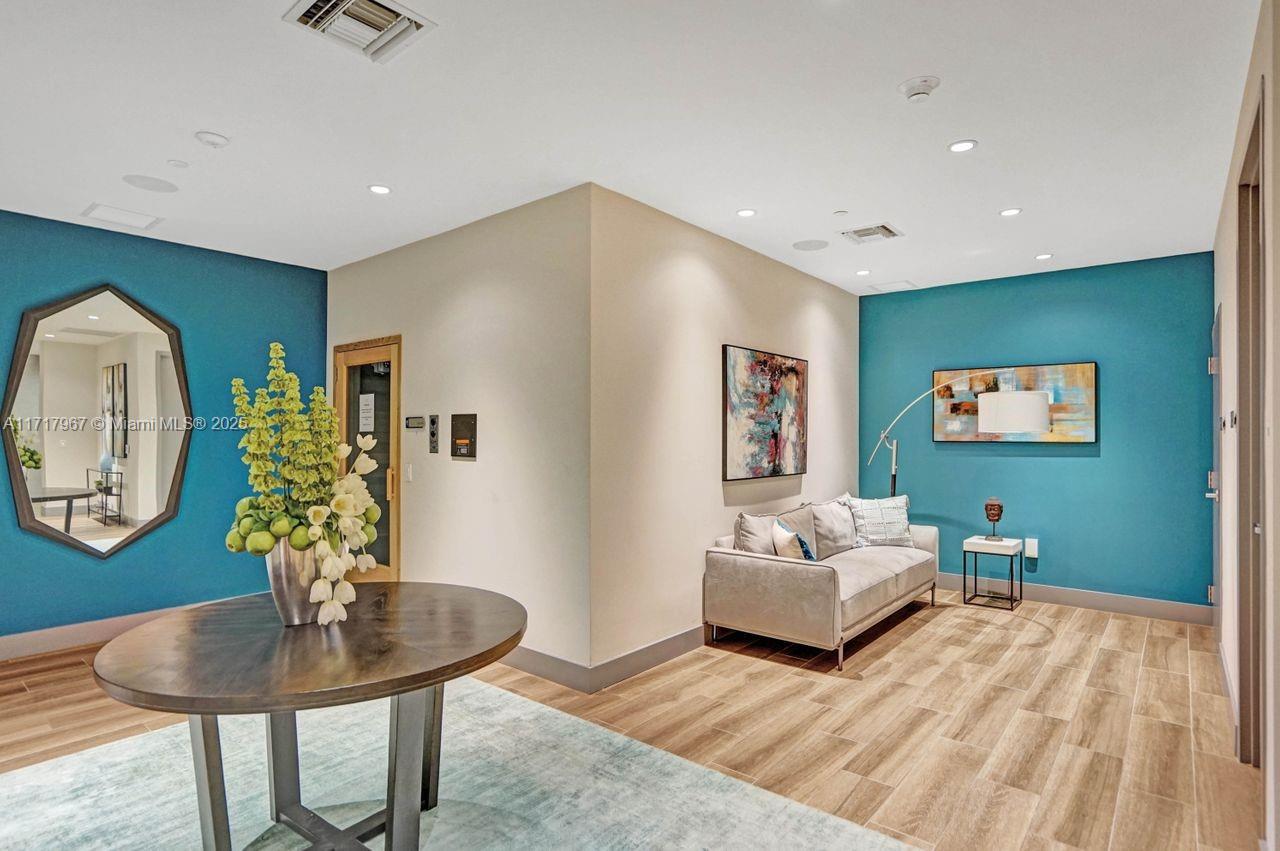 5350 NW 84th Ave Unit 901, Doral, Florida, 33166, United States, 3 Bedrooms Bedrooms, ,3 BathroomsBathrooms,Residential,For Sale,5350 NW 84th Ave Unit 901,1679043