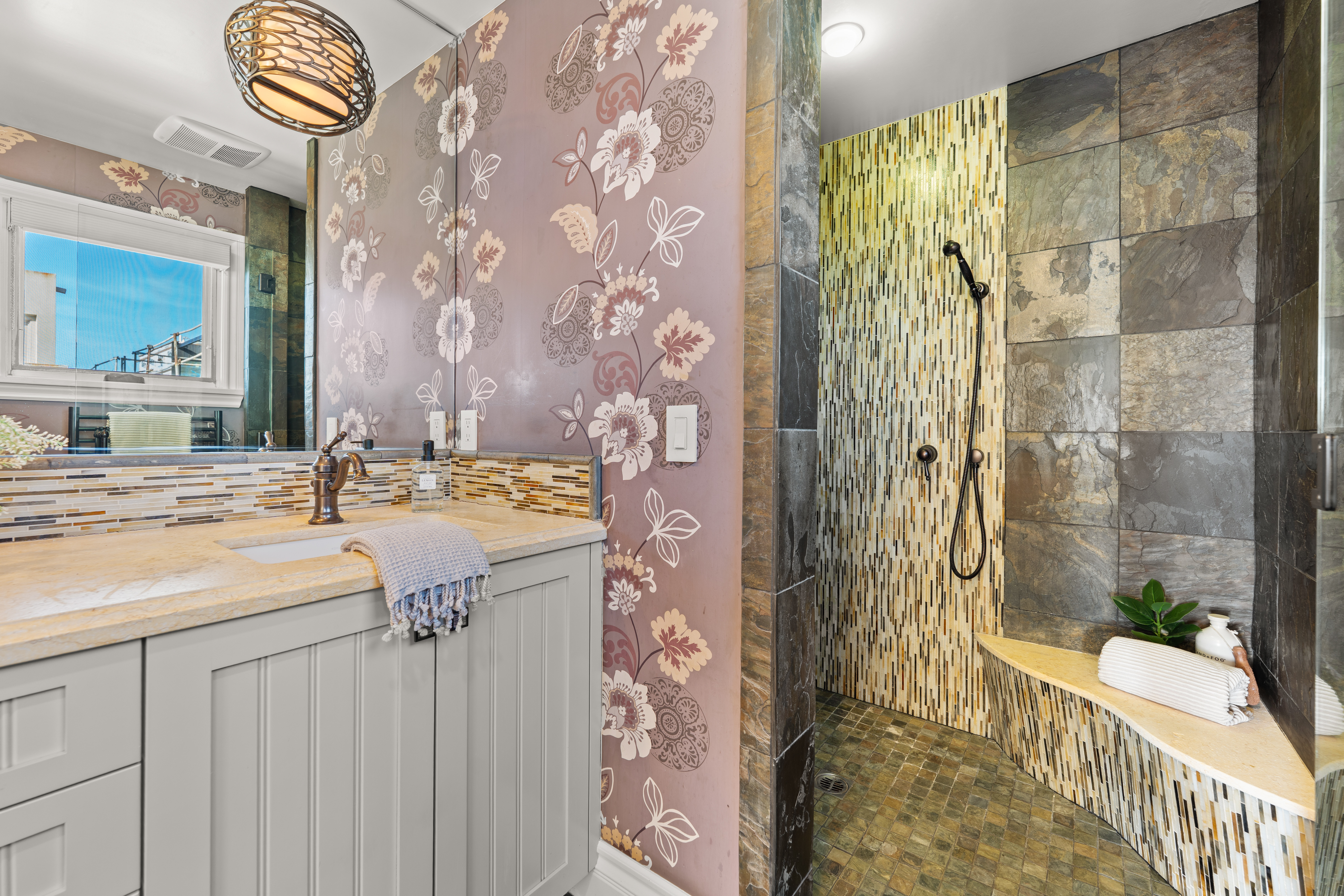  1096 Belfast Lane, Ventura, CA 93001 - 物件實景