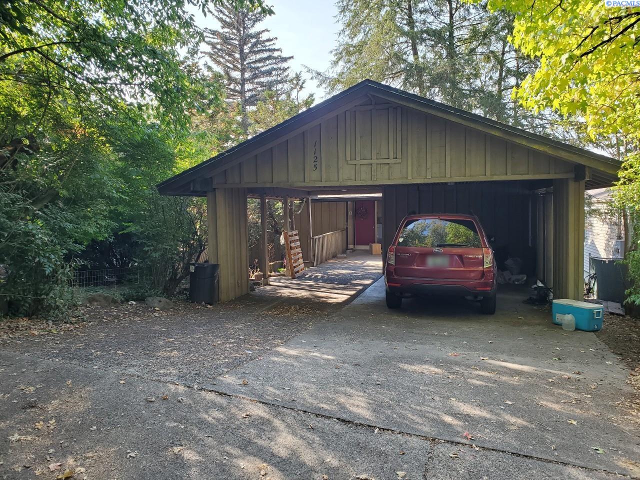 Pullman, Washington, 99163, United States, 5 Bedrooms Bedrooms, ,3 BathroomsBathrooms,Residential,For Sale,1793538