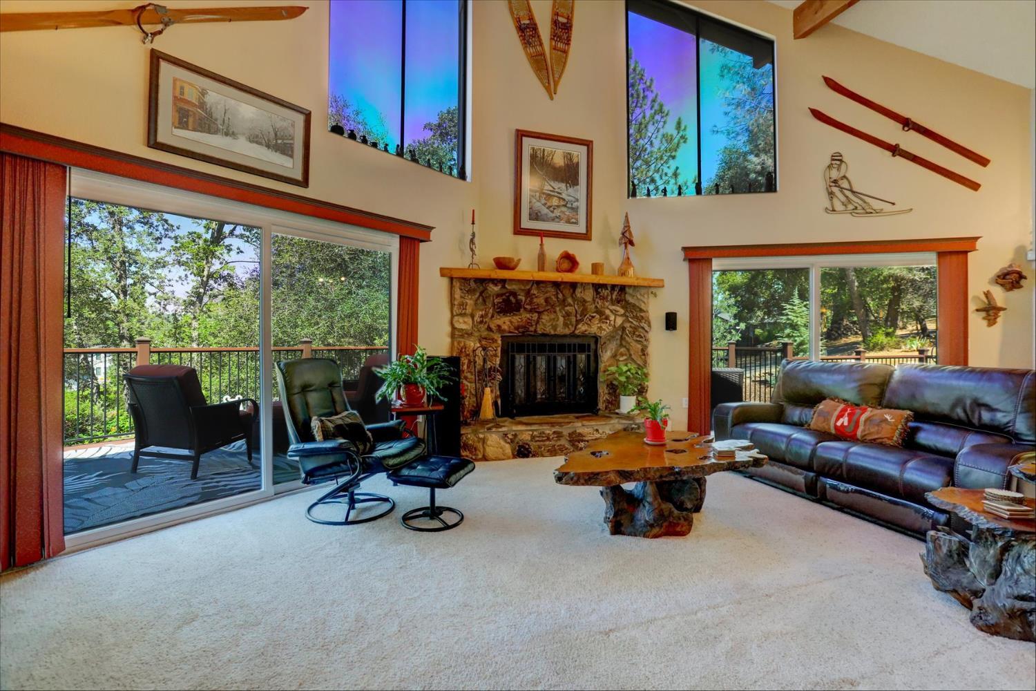 Auburn, California, 95602, United States, 3 Bedrooms Bedrooms, ,2 BathroomsBathrooms,Residential,For Sale,1976114