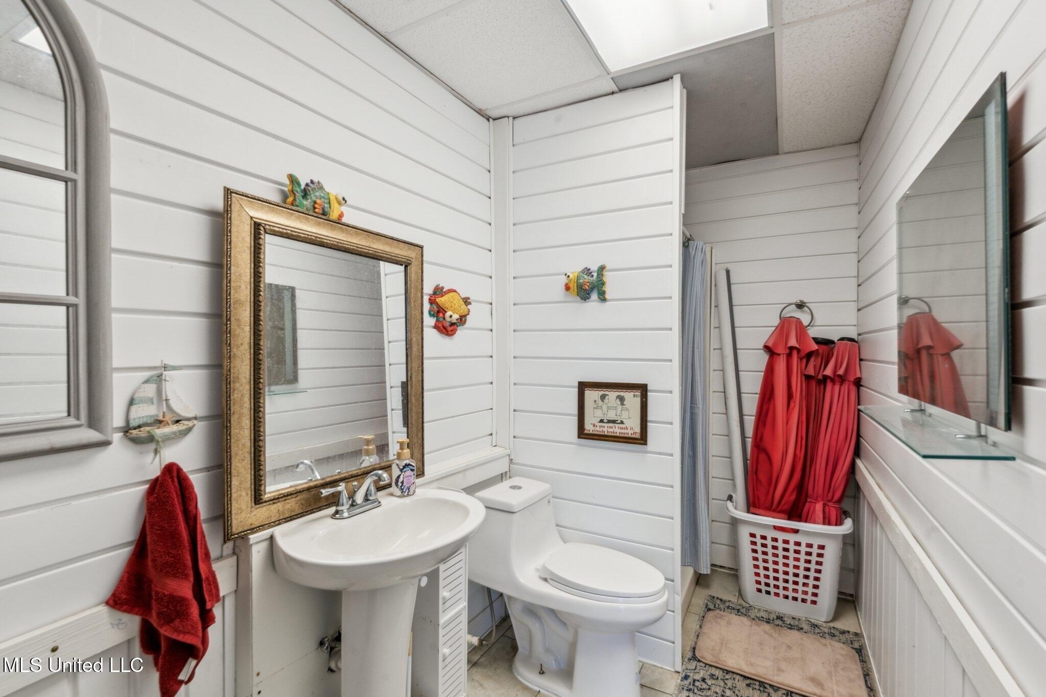 Bay Saint Louis, Mississippi, 39520, United States, 4 Bedrooms Bedrooms, ,4 BathroomsBathrooms,Residential,For Sale,1981331