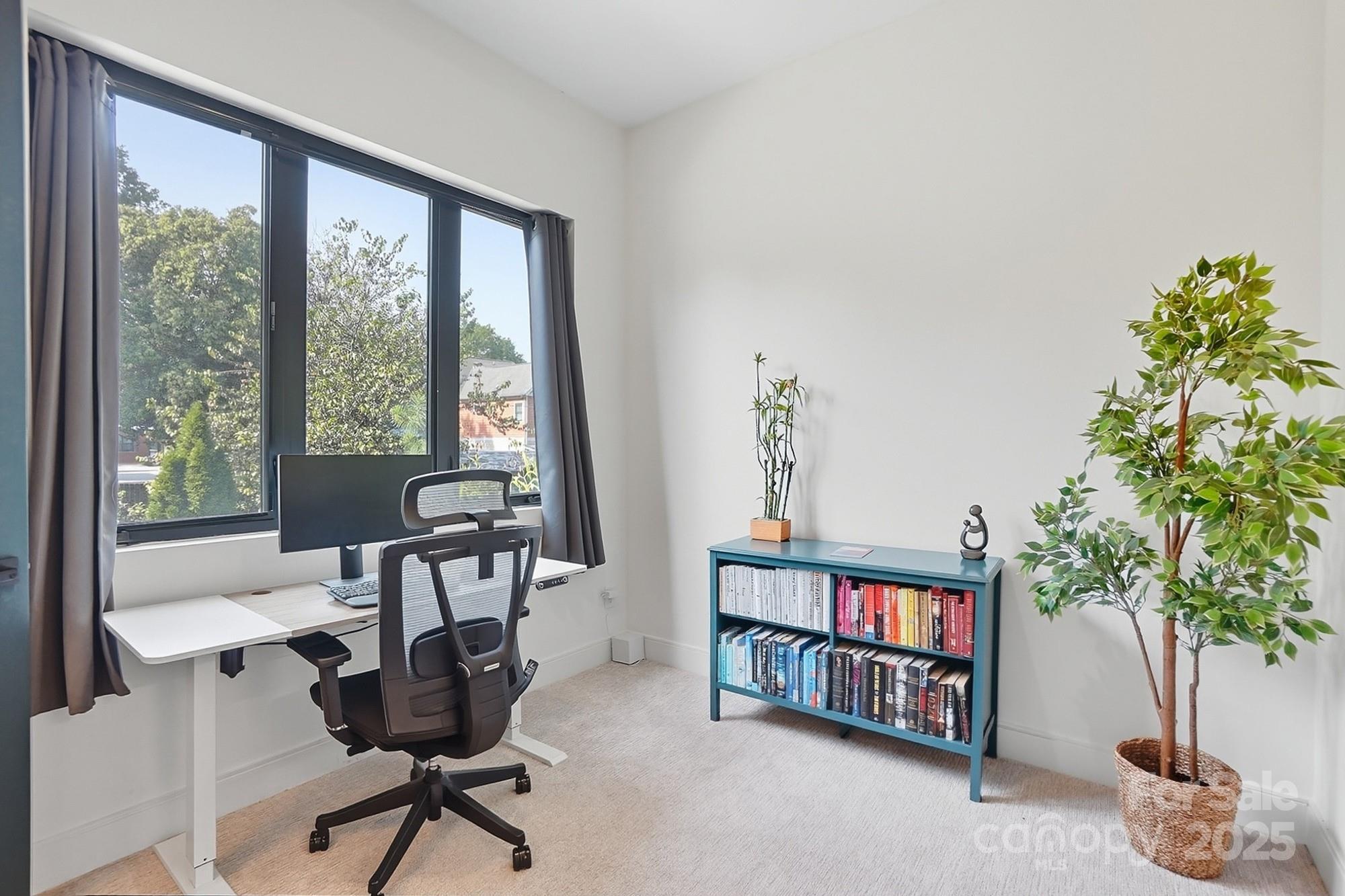 Charlotte, North Carolina, 28205, United States, 2 Bedrooms Bedrooms, ,3 BathroomsBathrooms,Residential,For Sale,1956240