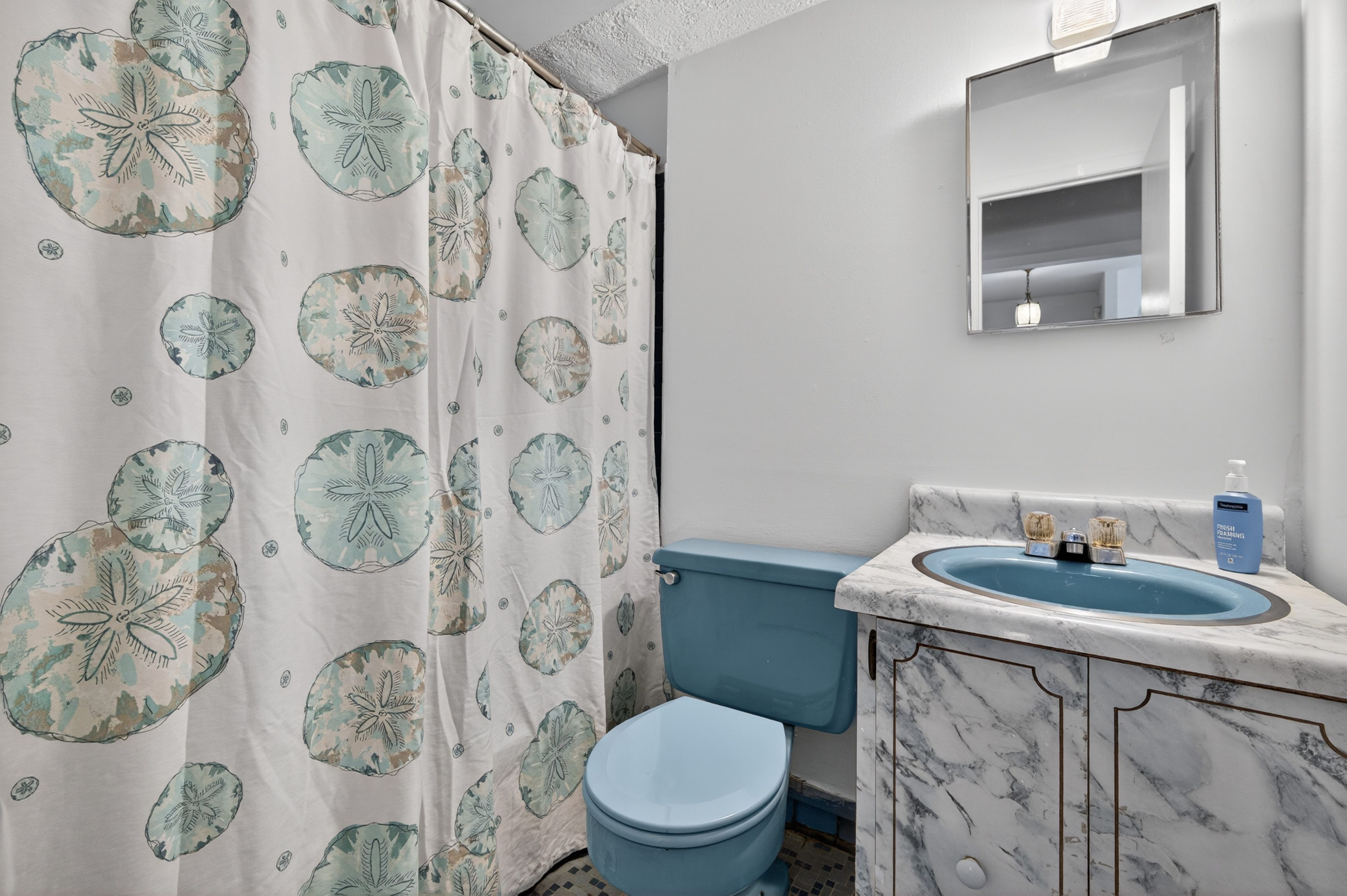  57-26 225th Street, Bayside, NY, 11364 - 物件實景